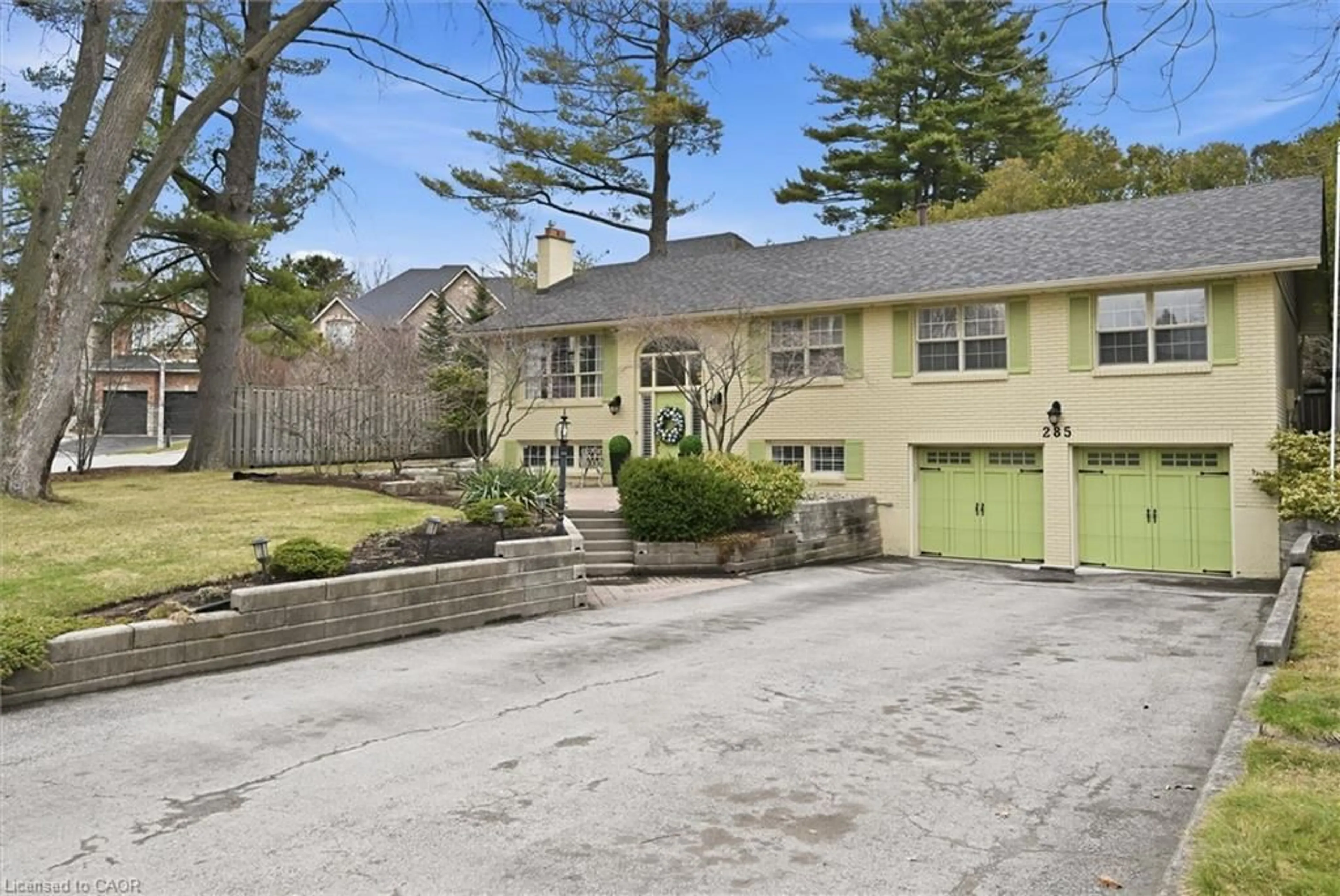 Unknown for 285 Glen Afton Dr, Burlington Ontario L7L 1G8