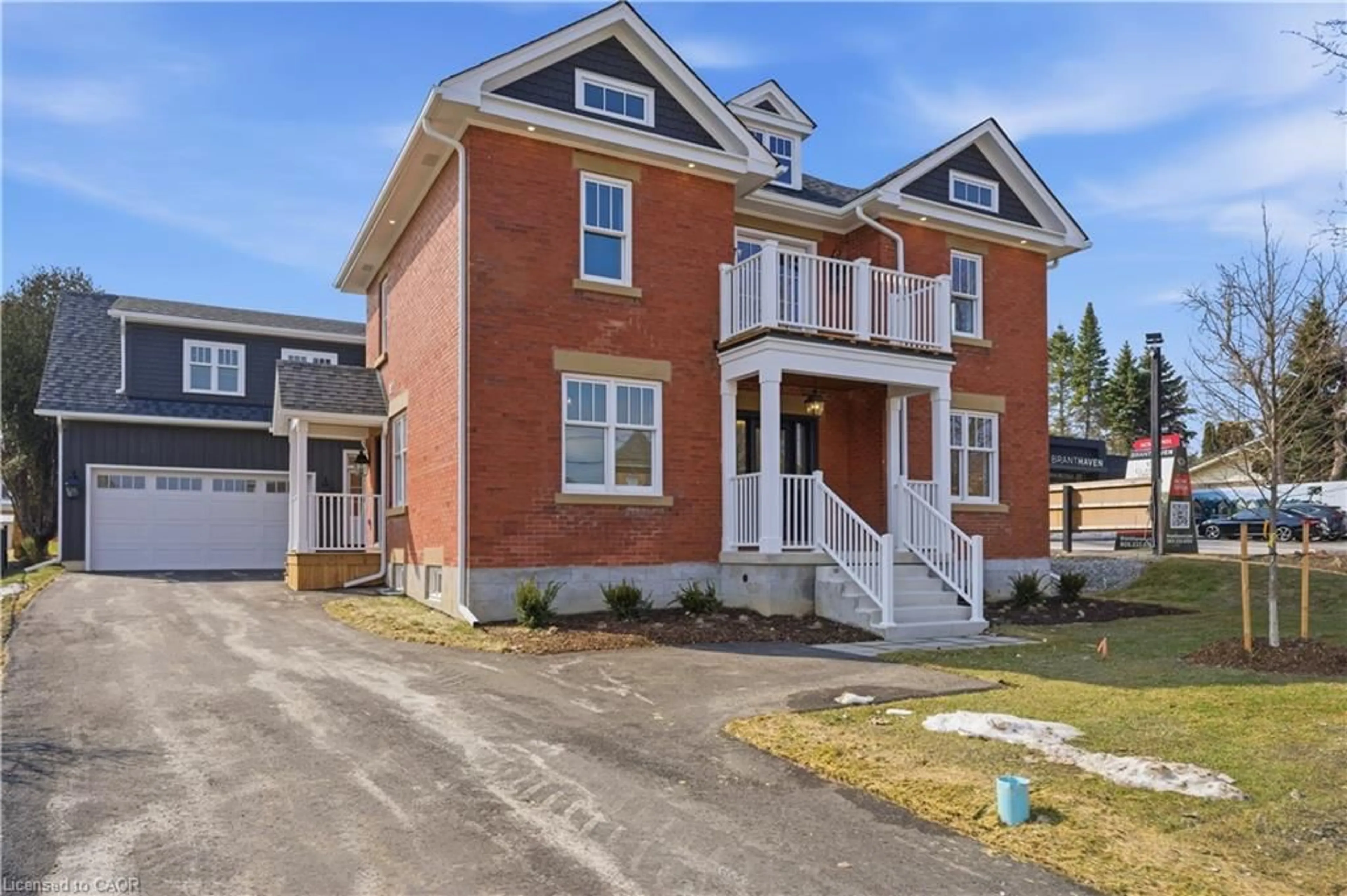 Home with brick exterior material, street for 8946 Creditview Rd, Brampton Ontario L6Y 0G4