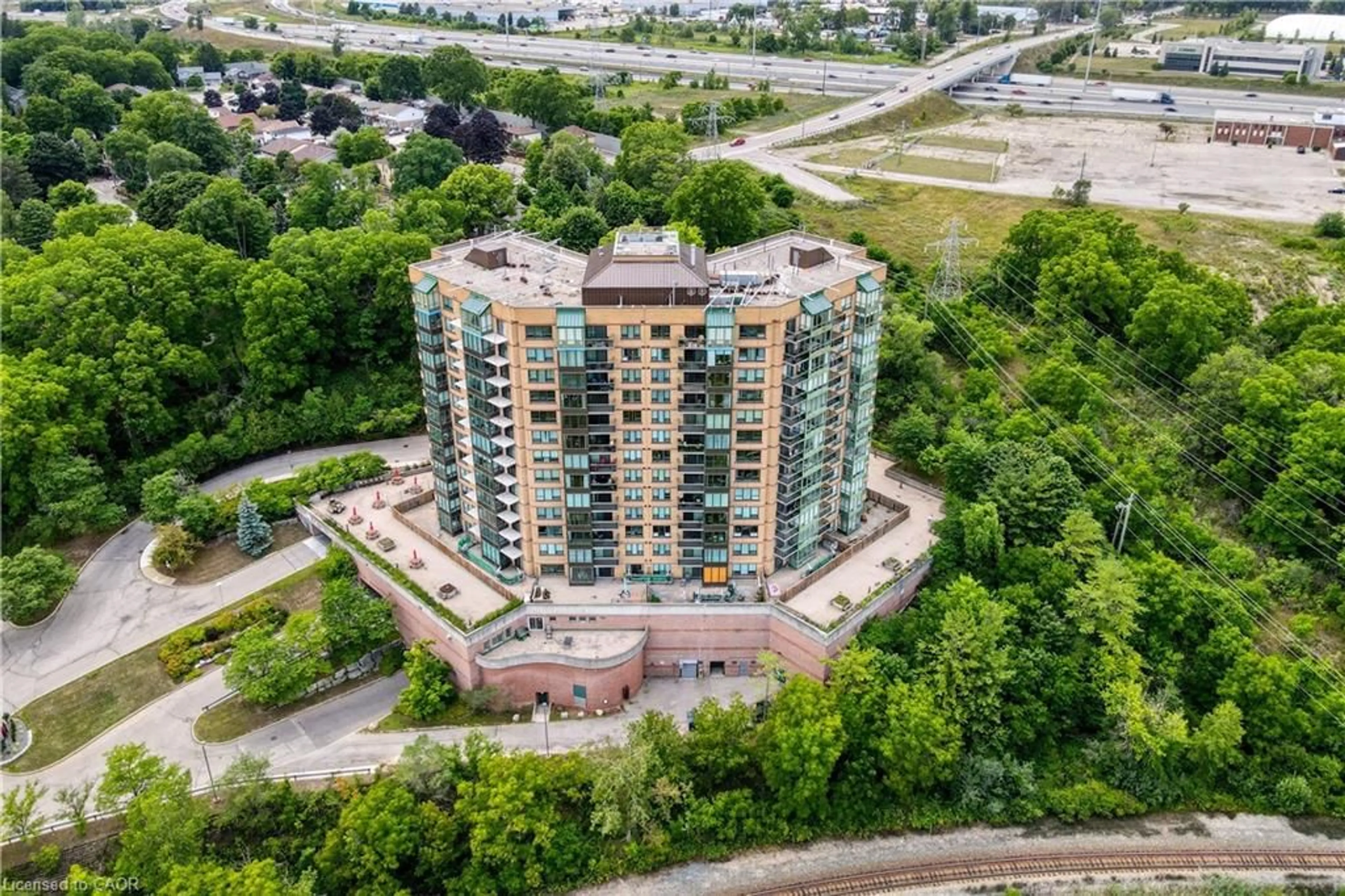 A pic from outside/outdoor area/front of a property/back of a property/a pic from drone, city buildings view from balcony for 237 King St #905, Cambridge Ontario N3H 5L2