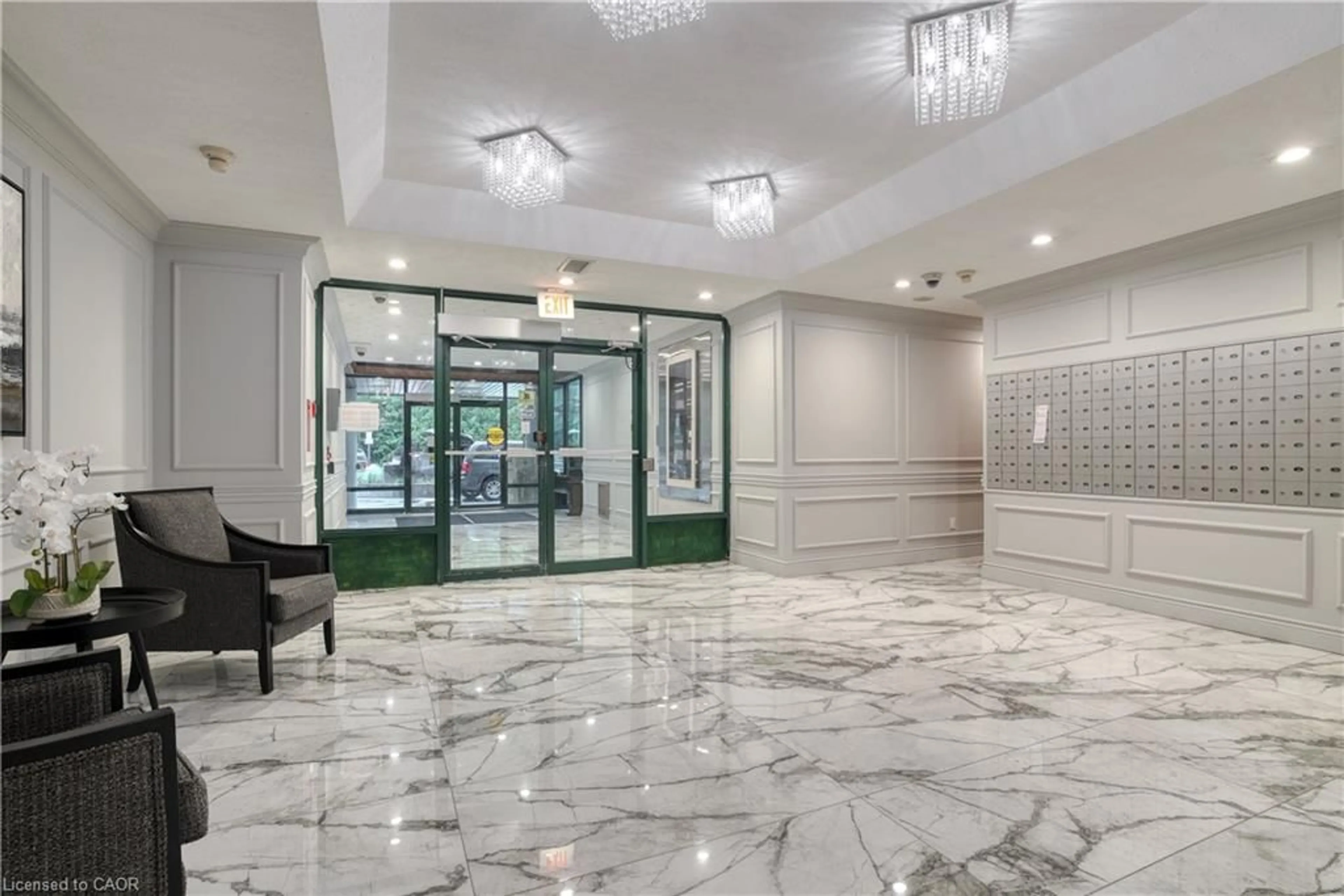 Lobby for 237 King St #905, Cambridge Ontario N3H 5L2