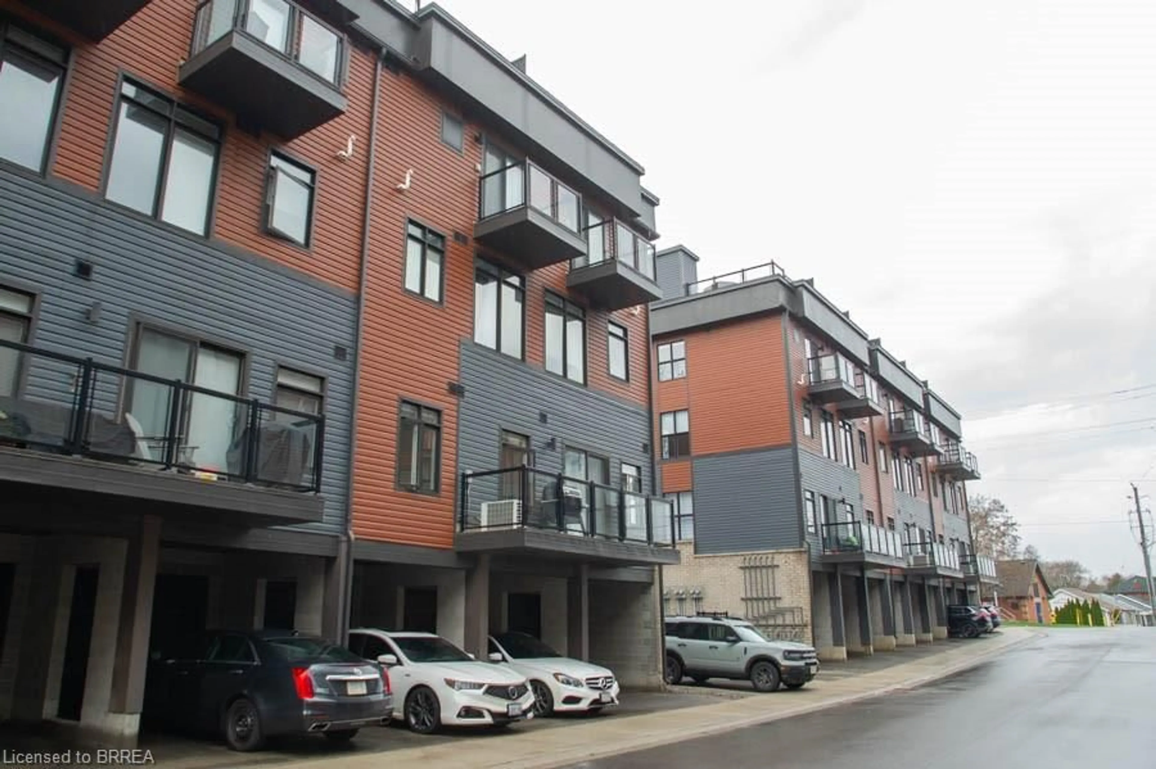 Unknown for 2 Willow St #11, Paris Ontario N3L 0C6