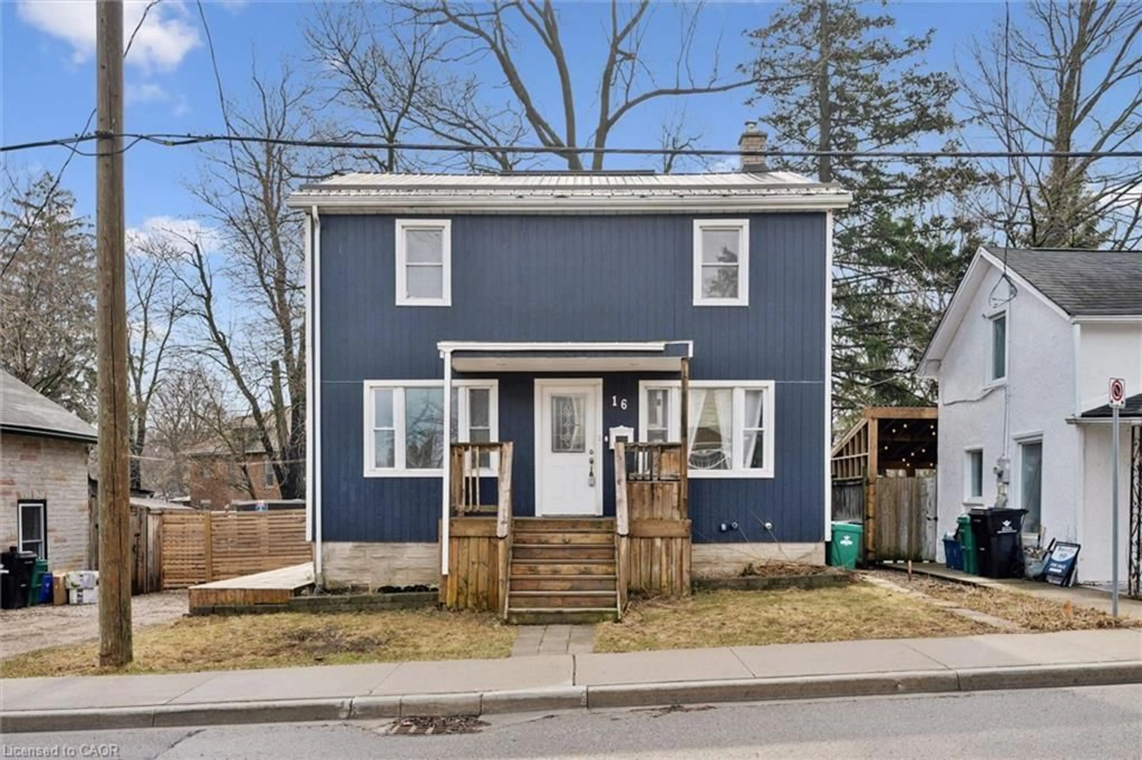 Unknown for 16 Bergey St, Cambridge Ontario N3C 1P6