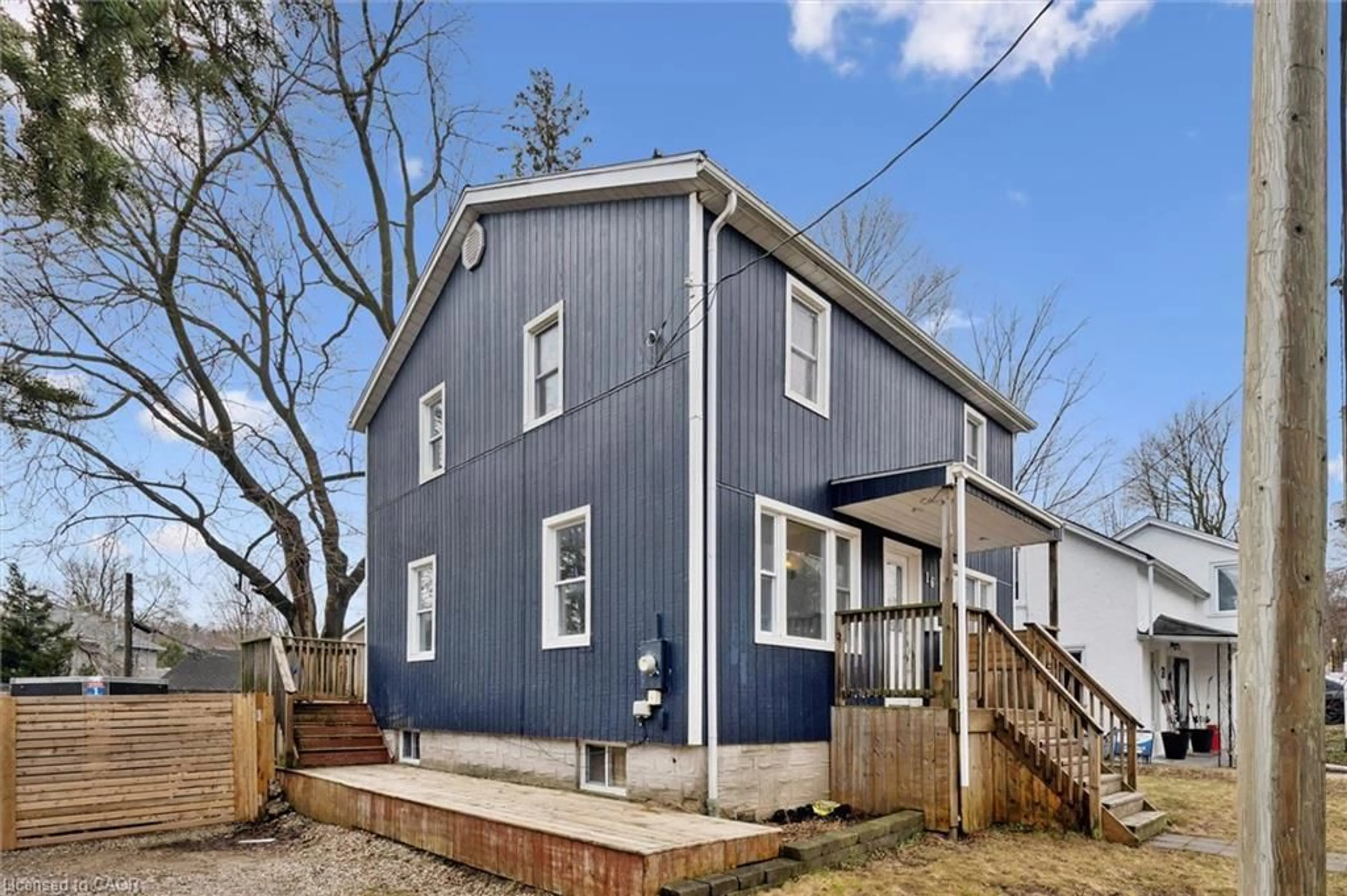 Unknown for 16 Bergey St, Cambridge Ontario N3C 1P6