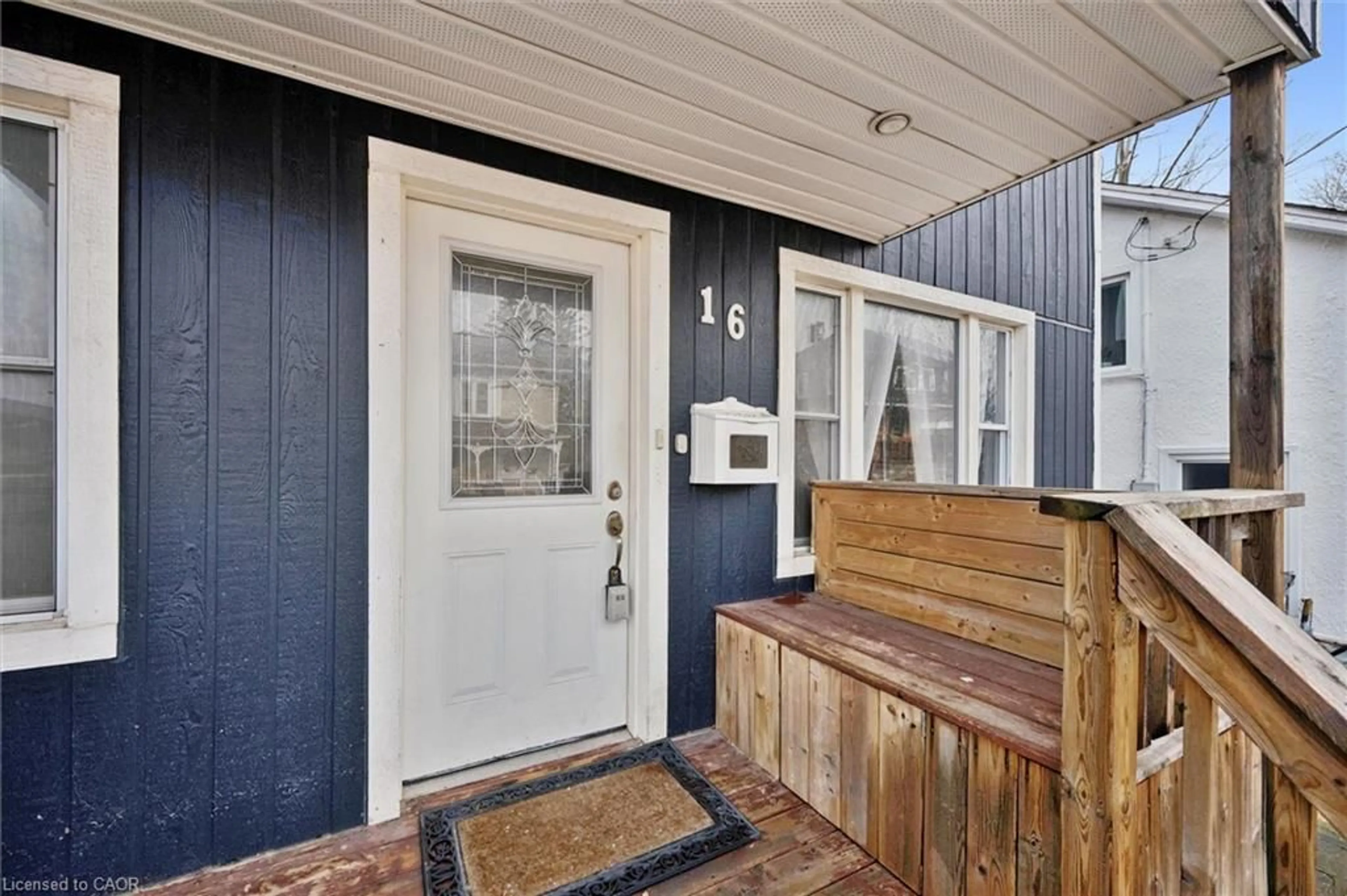 Indoor entryway for 16 Bergey St, Cambridge Ontario N3C 1P6