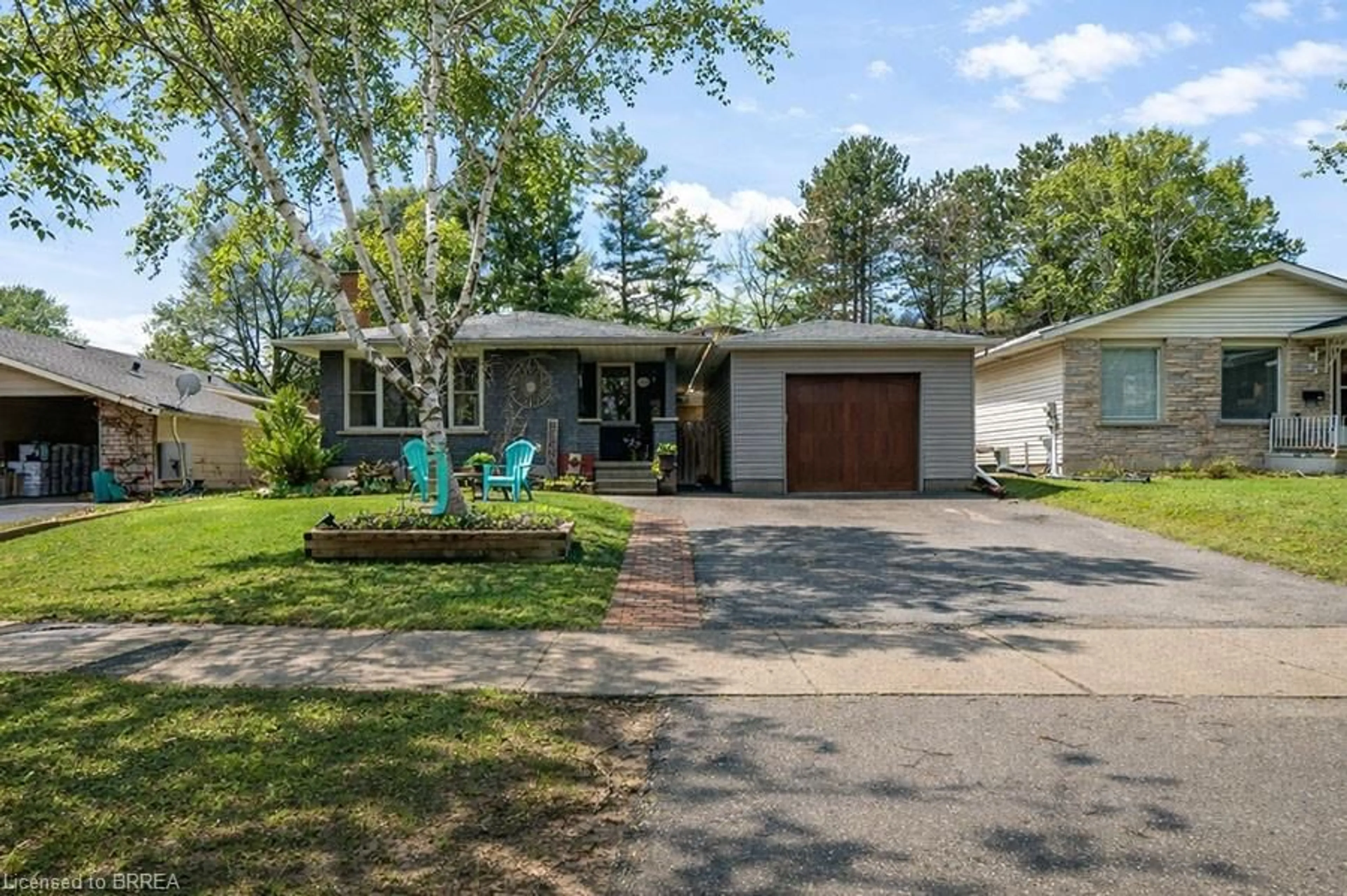 Unknown for 102 Century Hill Dr, Kitchener Ontario N2E 2H8