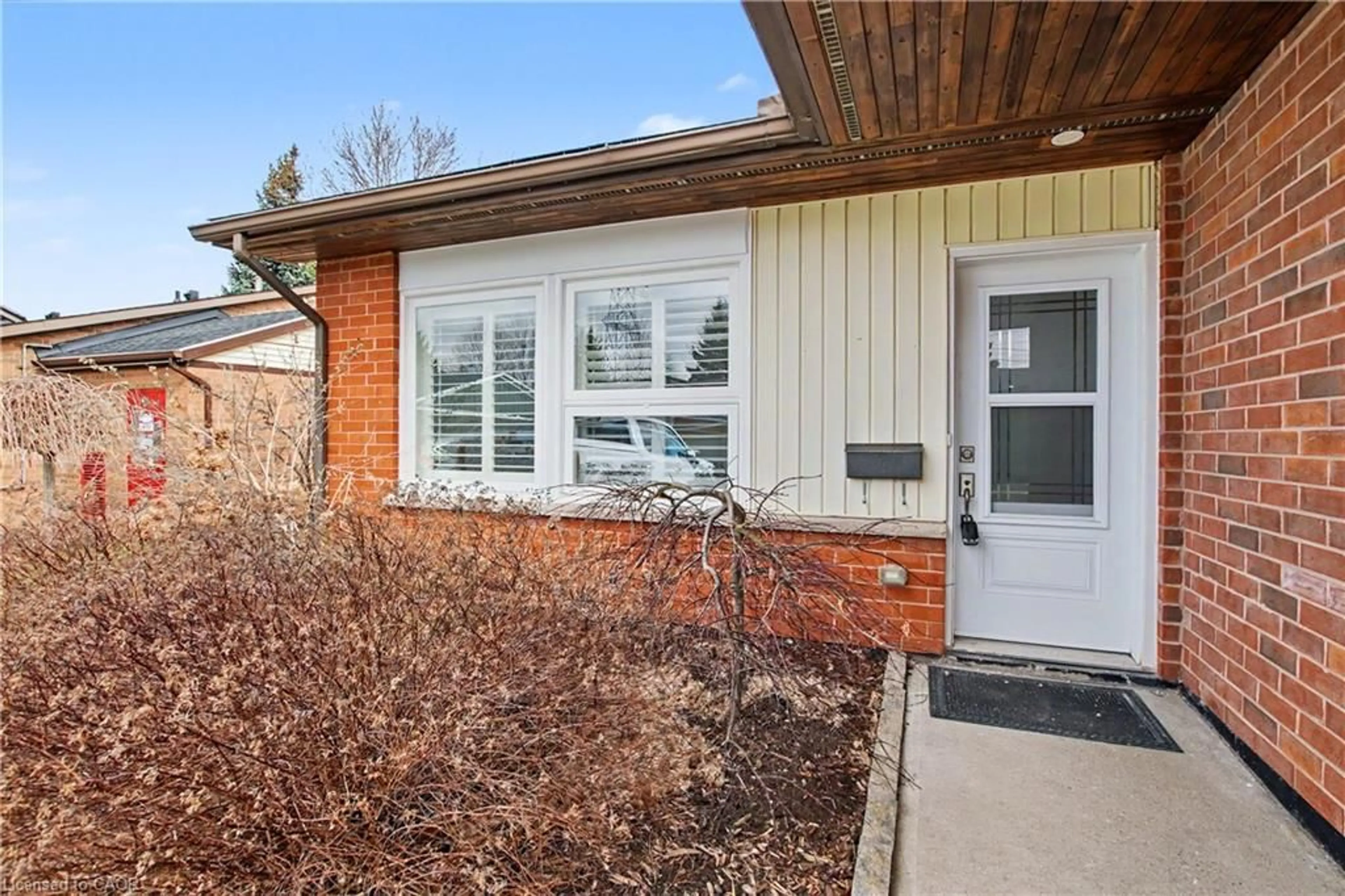 Unknown for 22 Sister Kern Terr, Hamilton Ontario L9B 2M1