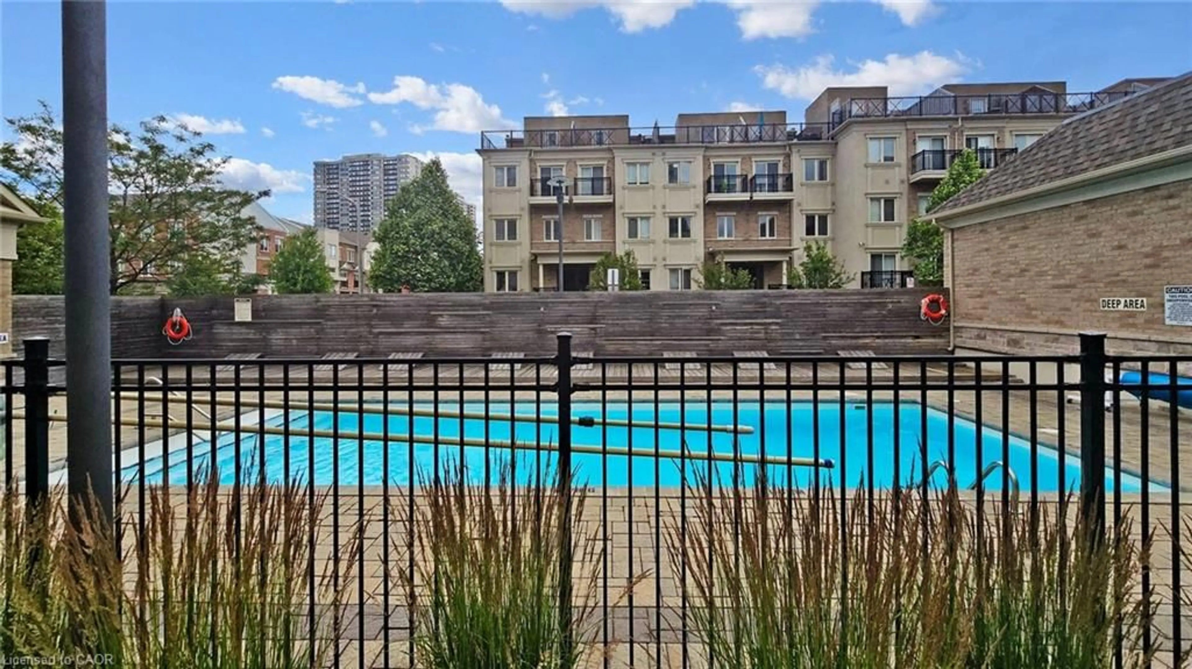 Pool for 19 Coneflower Cres #258, North York Ontario M2R 0A5