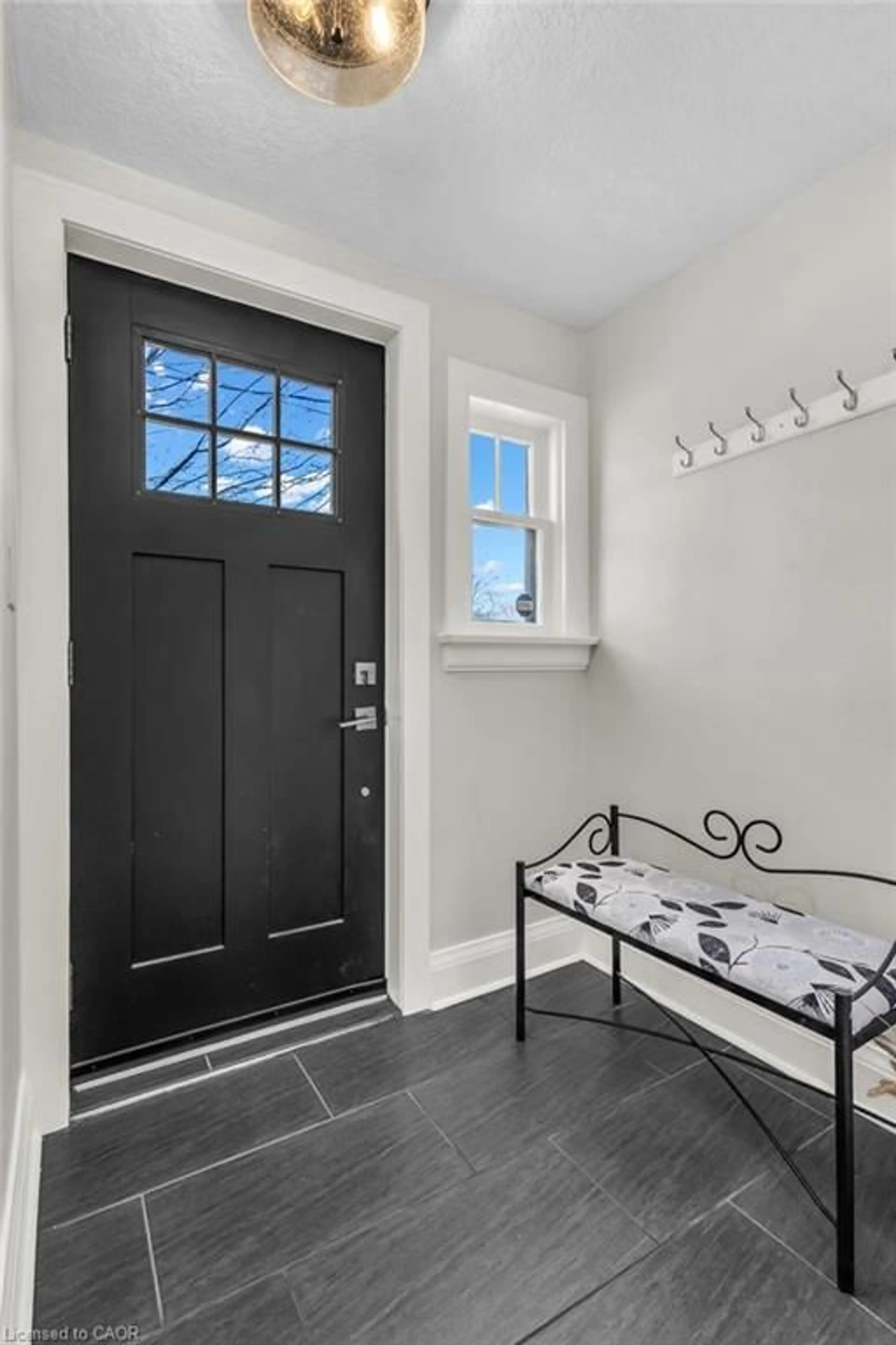 Indoor entryway for 9 Dunbar Rd, Waterloo Ontario N2L 2C9