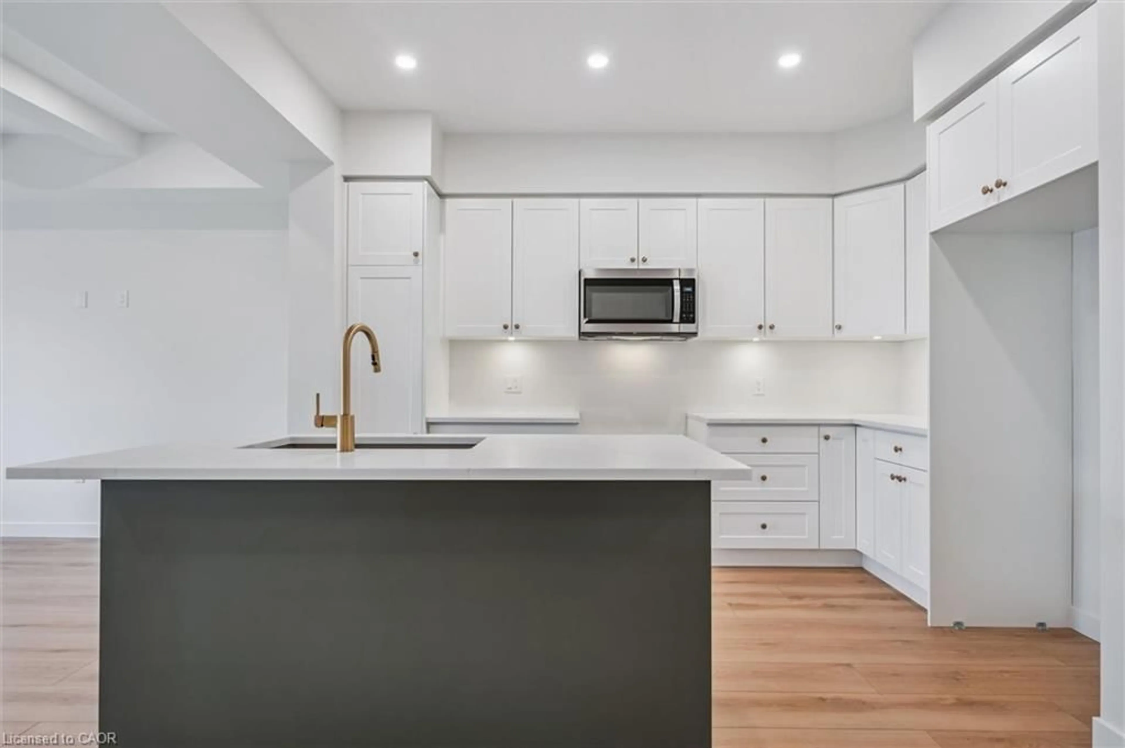 Open concept kitchen, unknown for 32 Fieldstone Lane, Elora Ontario N0B 1S0