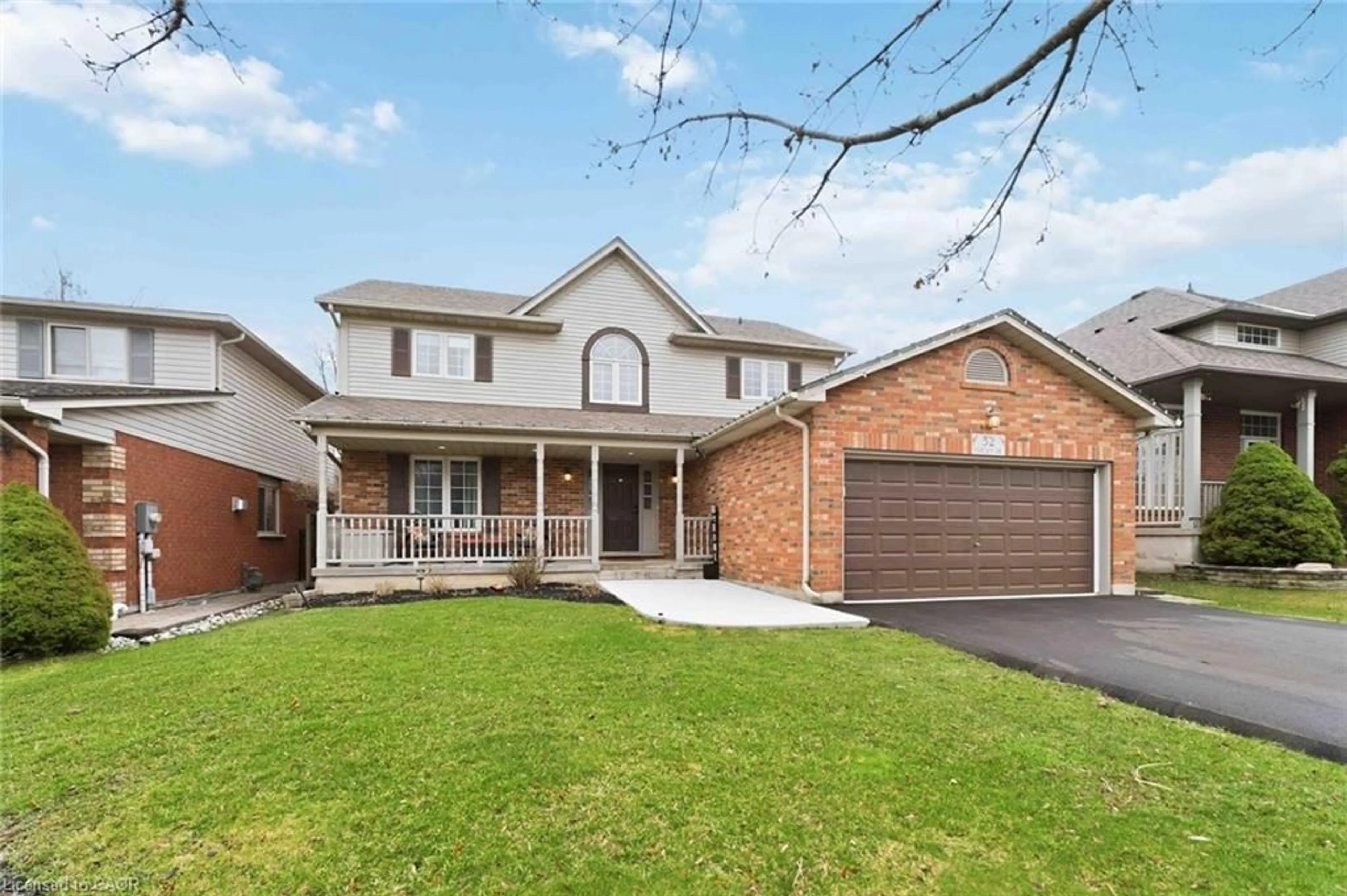 Home with brick exterior material, street for 52 Tartan Dr, Caledonia Ontario N3W 2N3