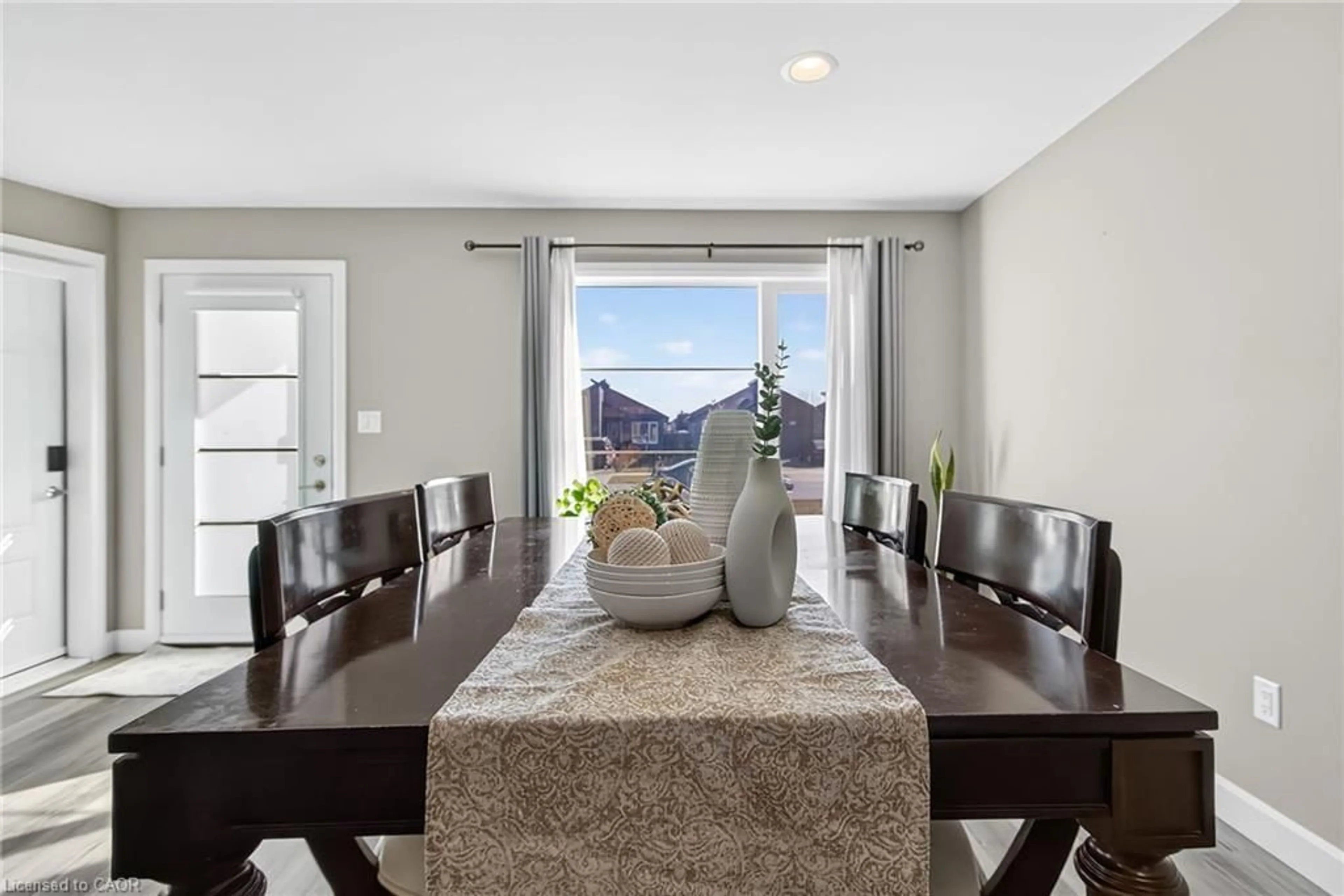 Dining room, unknown for 110 Moonstone Cres, Chatham Ontario N7M 0S2