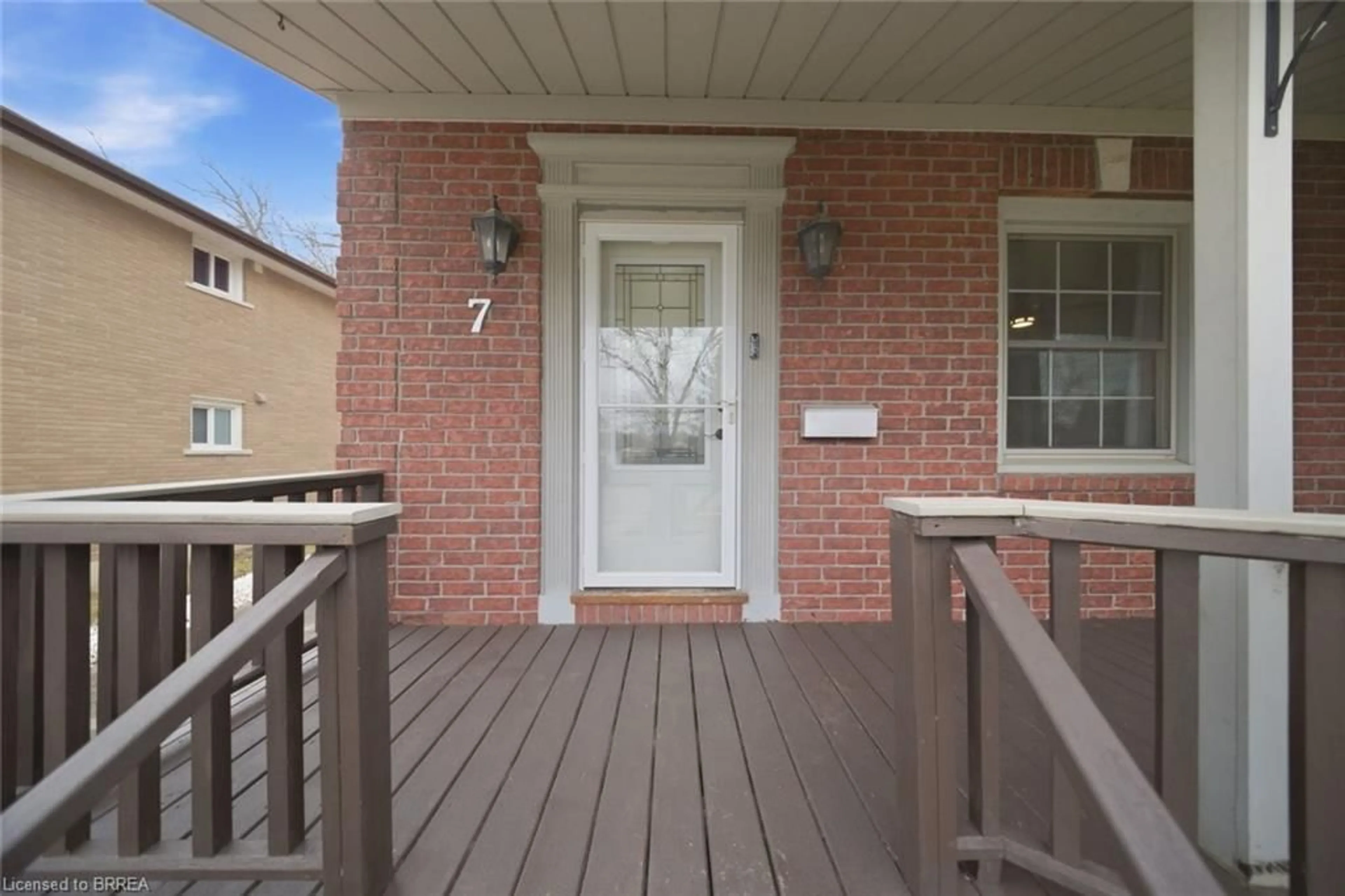 Unknown for 7 Barry Dr, Brantford Ontario N3T 1W1