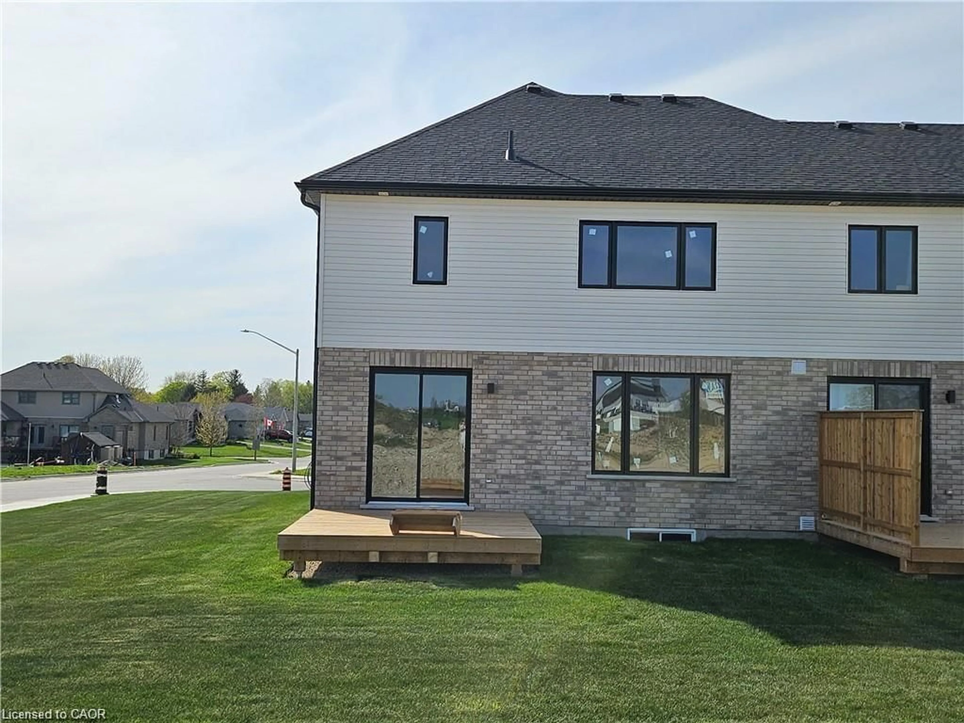 Home with brick exterior material, unknown for 40 Anne St, Harriston Ontario N0G 1Z0