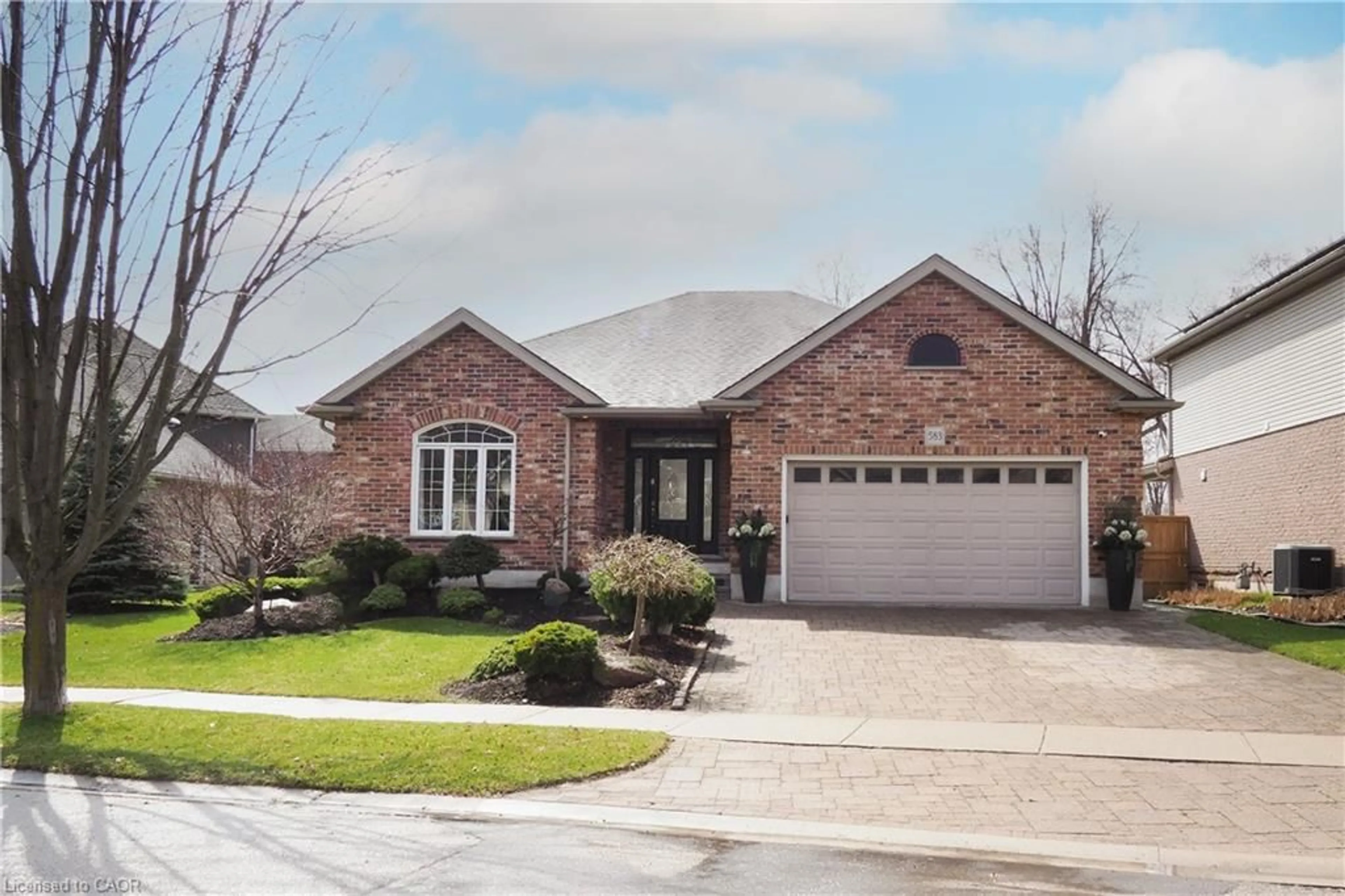 Home with brick exterior material, street for 583 Lakeview Dr, Woodstock Ontario N4T 0A5