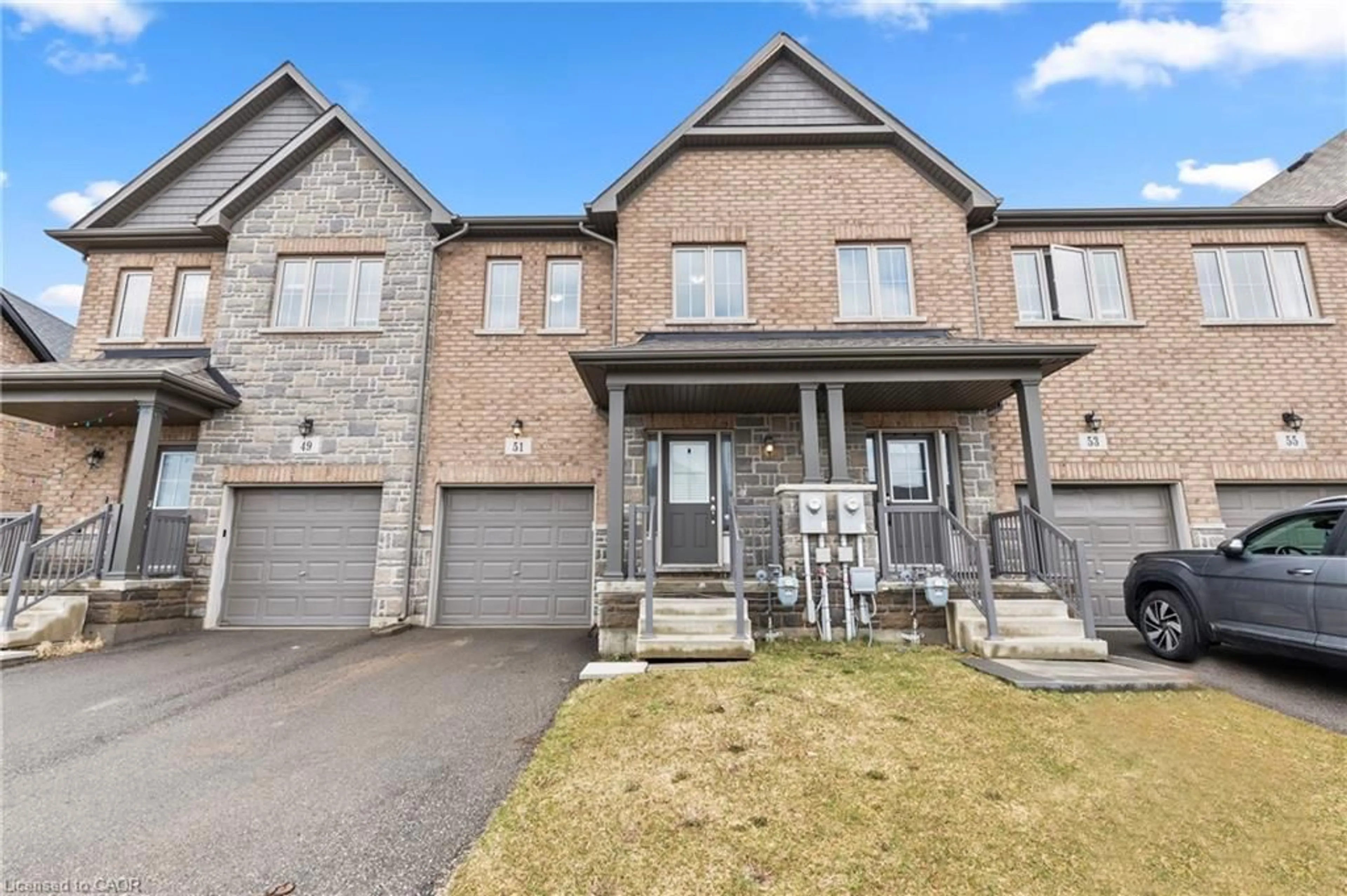 Home with brick exterior material, street for 51 Sunset Way, Thorold Ontario L2V 0C7