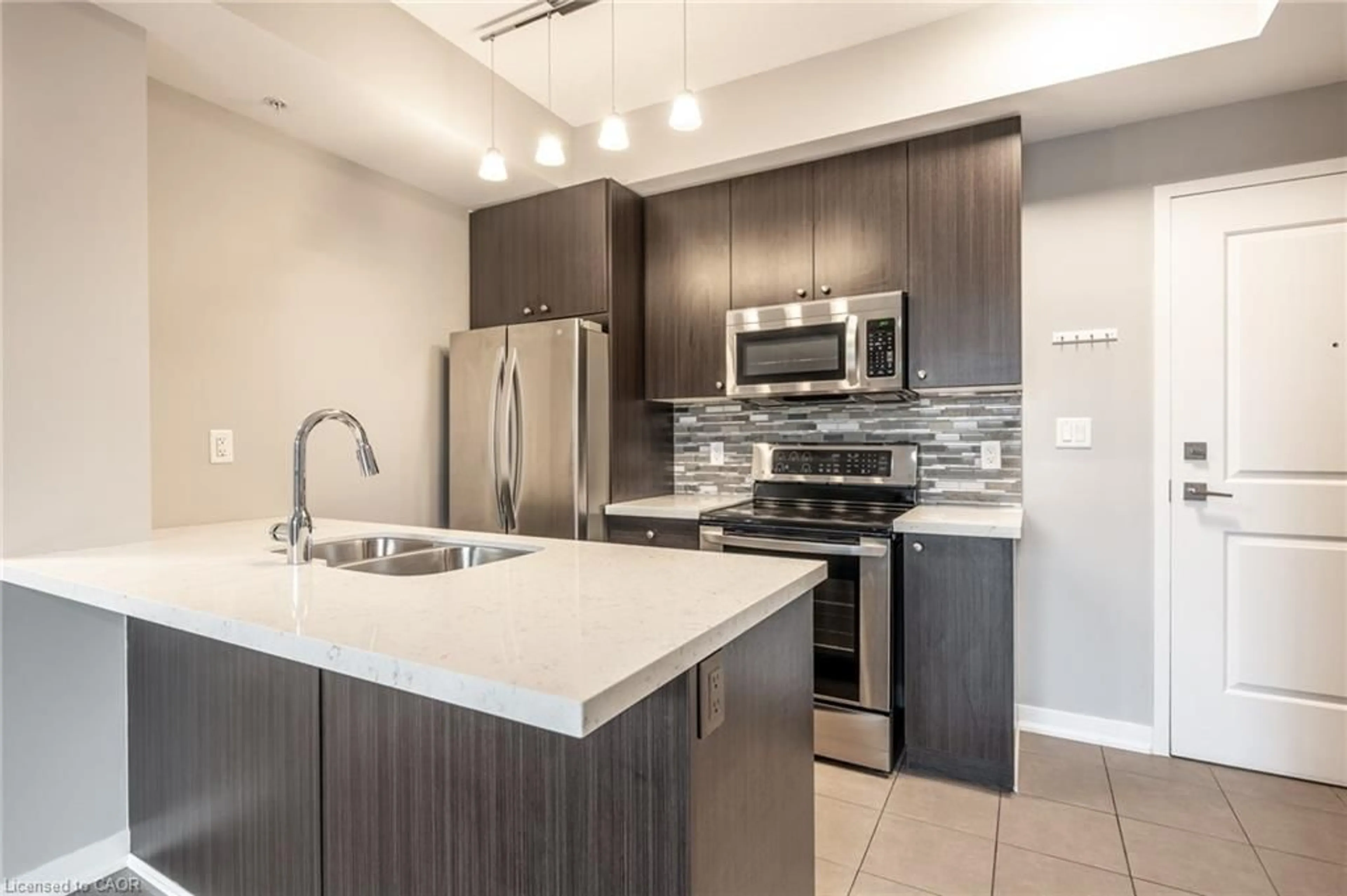 Unknown for 85 Robinson St #304, Hamilton Ontario L8P 0B9