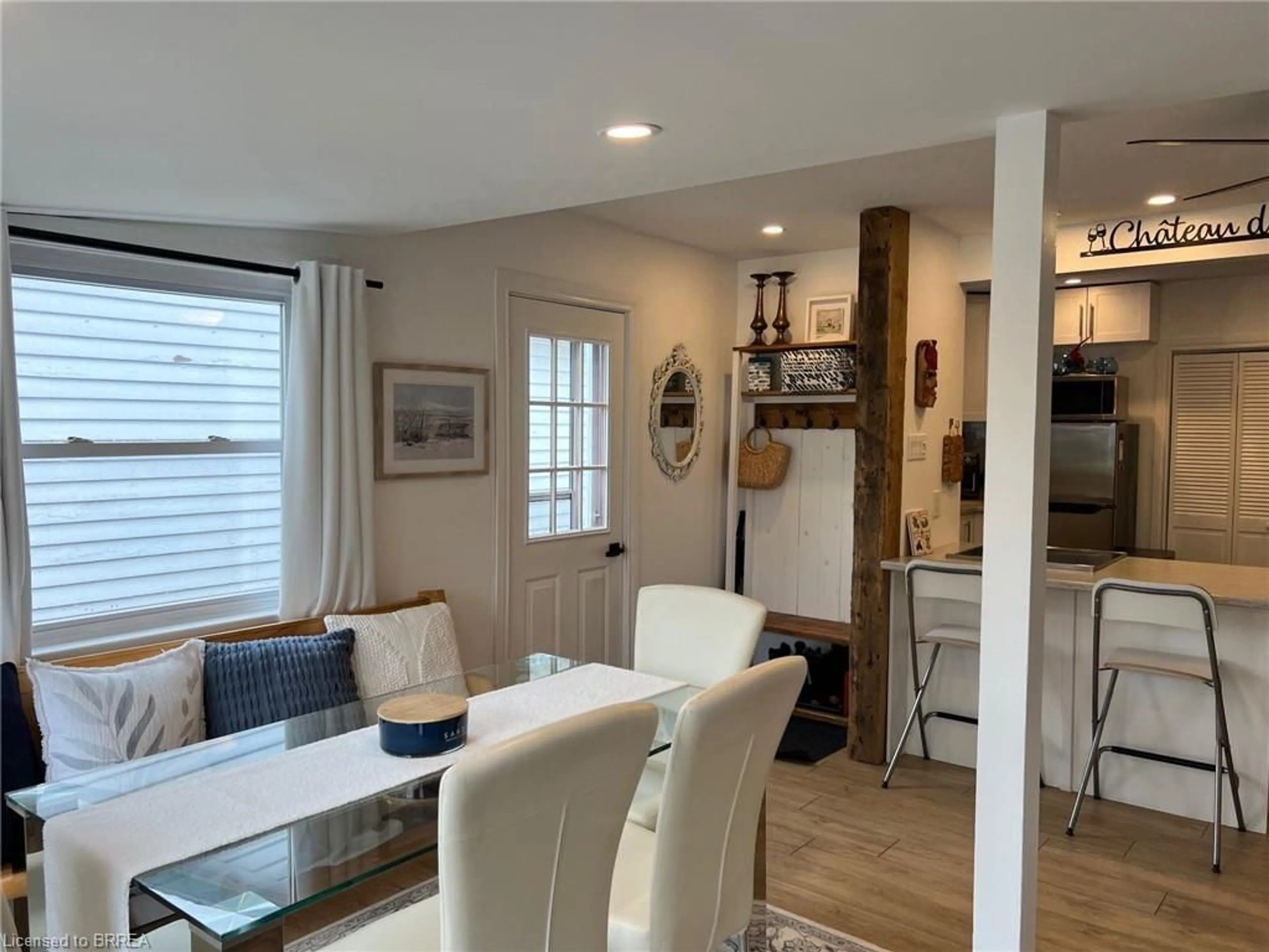 Open concept kitchen, wood/laminate floor for 3185 Lindley St, Port Bruce Ontario N5H 2R2