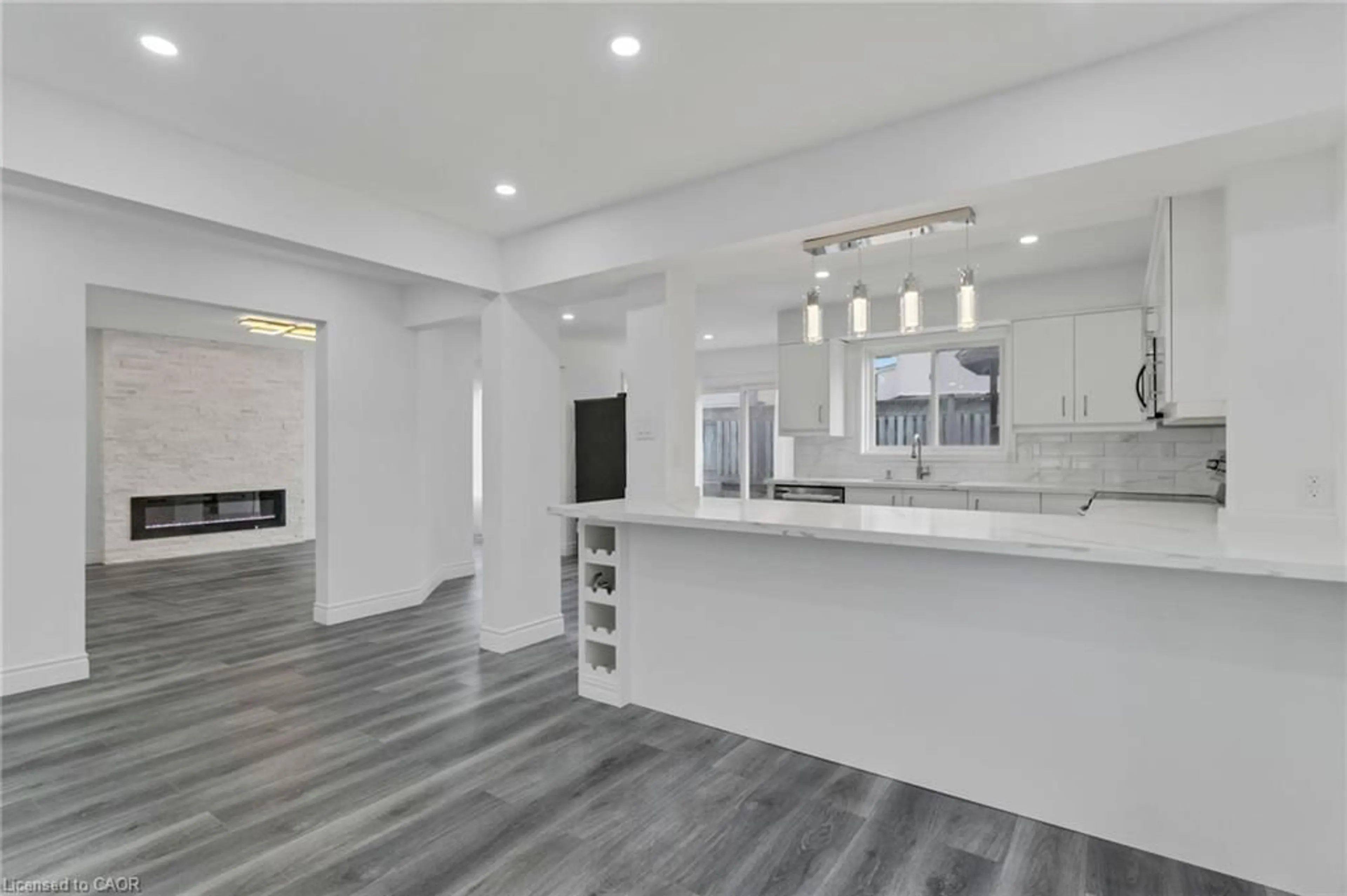 Open concept kitchen, unknown for 168 Fusilier Dr, Hamilton Ontario L9B 2C8