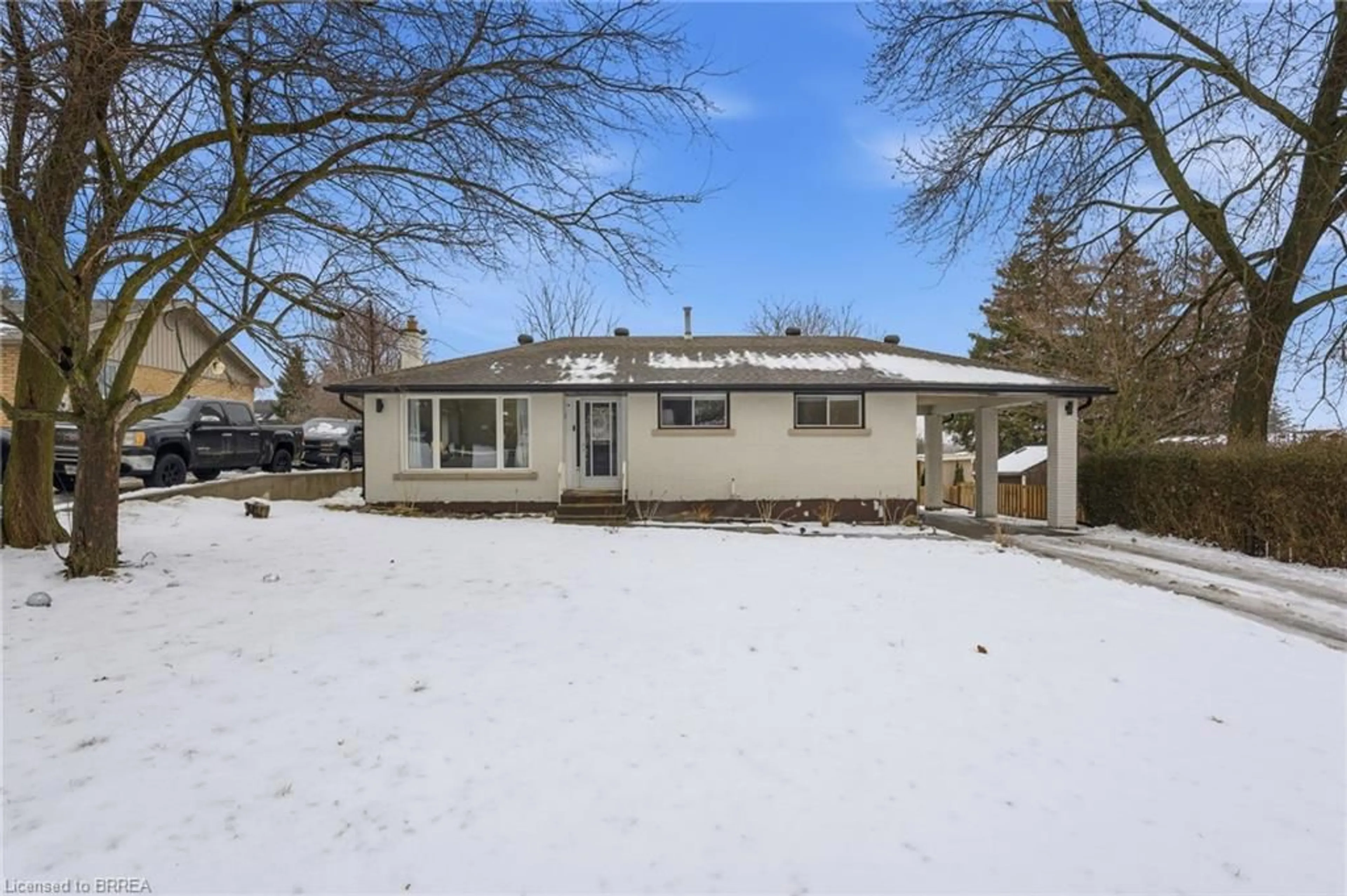 A pic from outside/outdoor area/front of a property/back of a property/a pic from drone, street for 4 Lillian St, St. George Ontario N0E 1N0