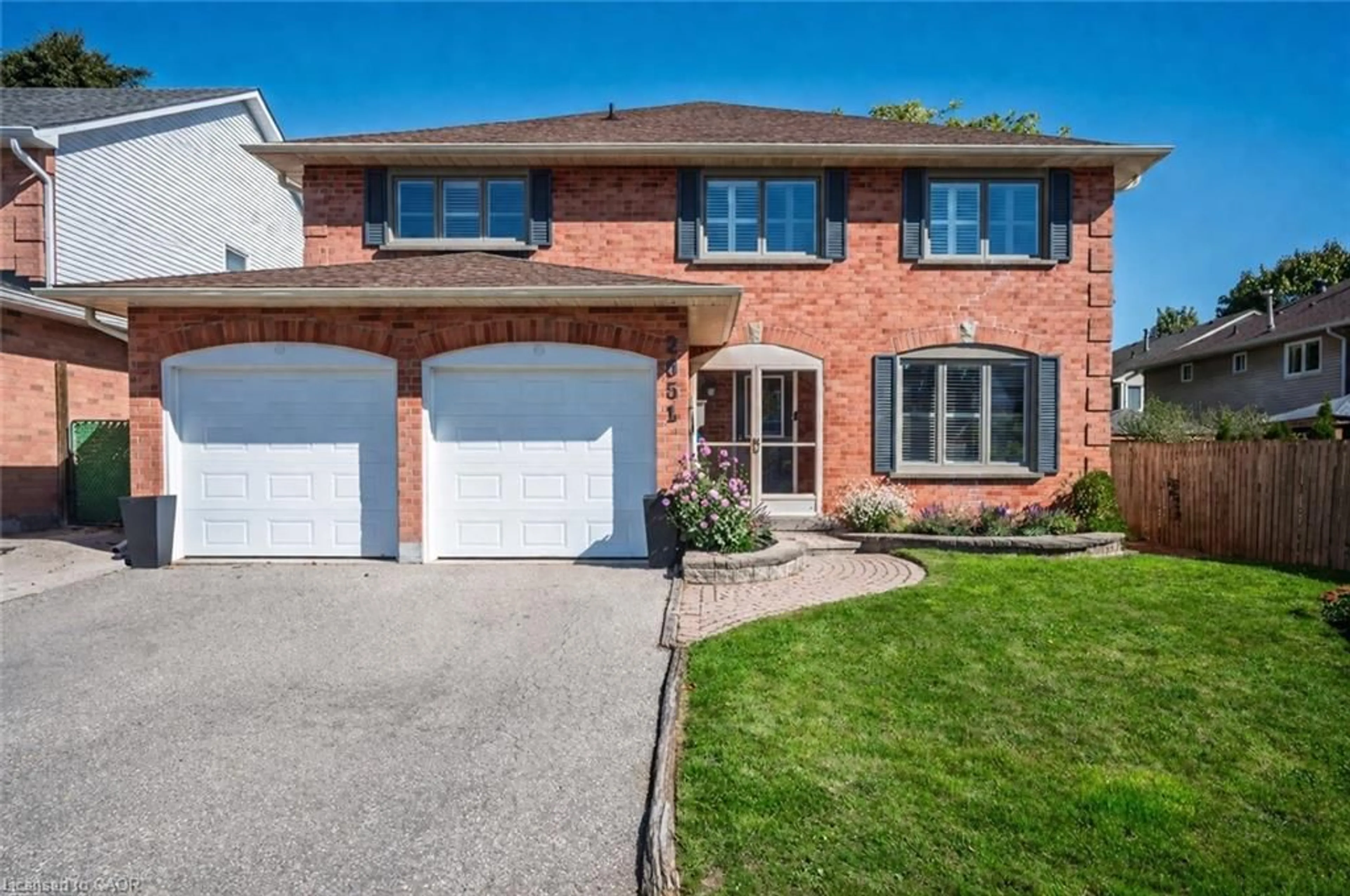 Home with brick exterior material, street for 2051 Deer Run Ave, Burlington Ontario L7M 2S1