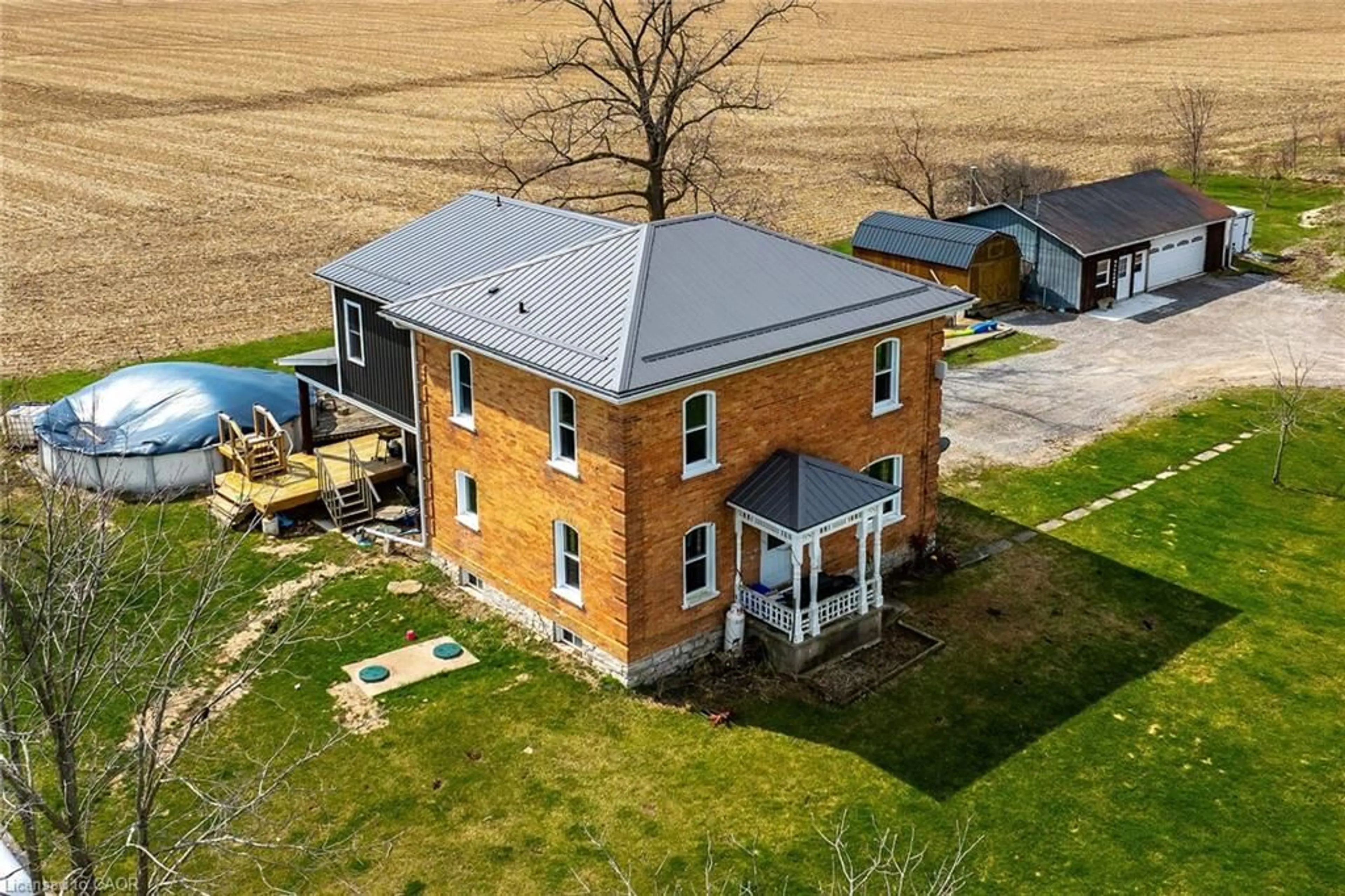 A pic from outside/outdoor area/front of a property/back of a property/a pic from drone, building for 350 Concession 6 Walpole, Jarvis Ontario N0A 1J0
