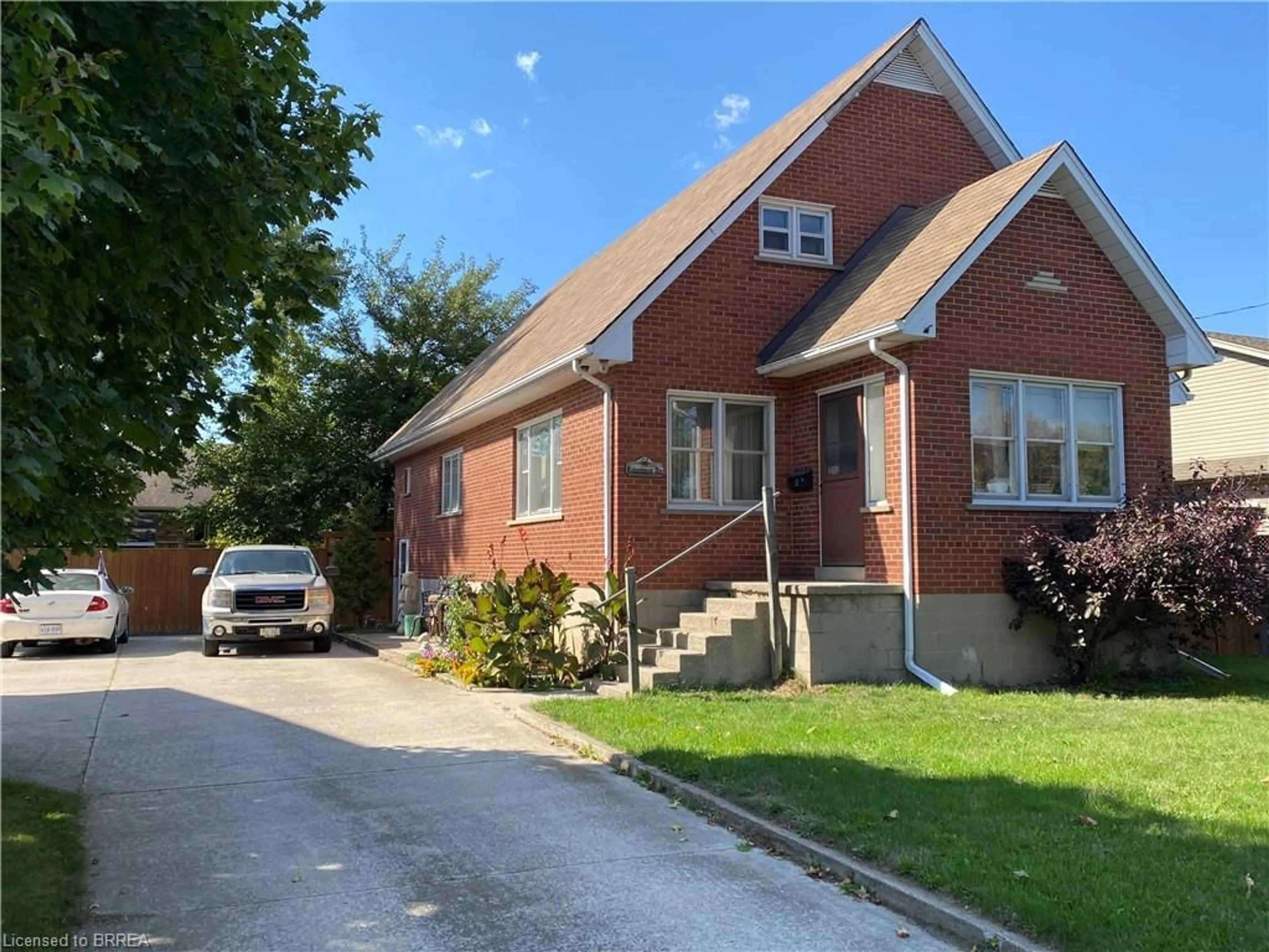 Home with brick exterior material, street for 66 Rowanwood Ave, Brantford Ontario N3S 7C6