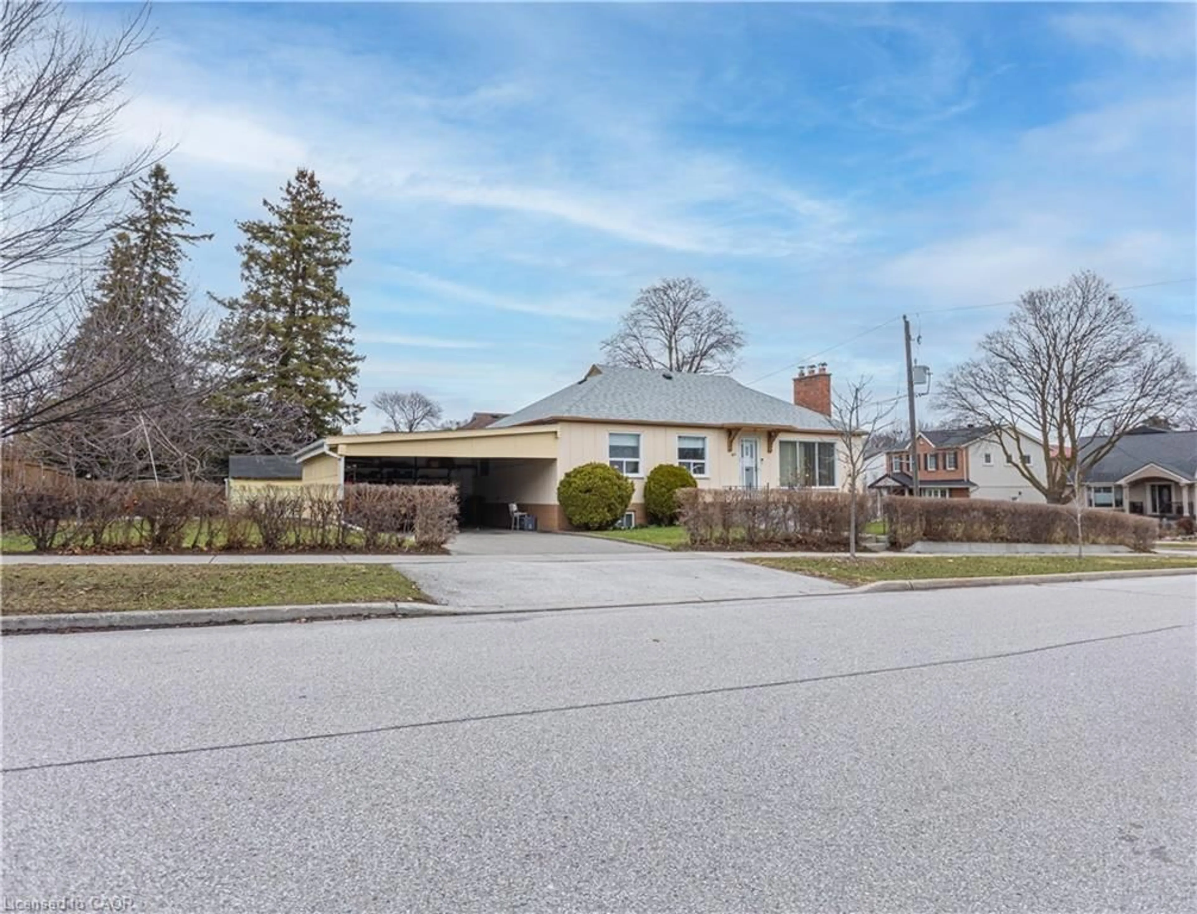 A pic from outside/outdoor area/front of a property/back of a property/a pic from drone, street for 1 Snaresbrook Dr, Toronto Ontario M9W 2N5