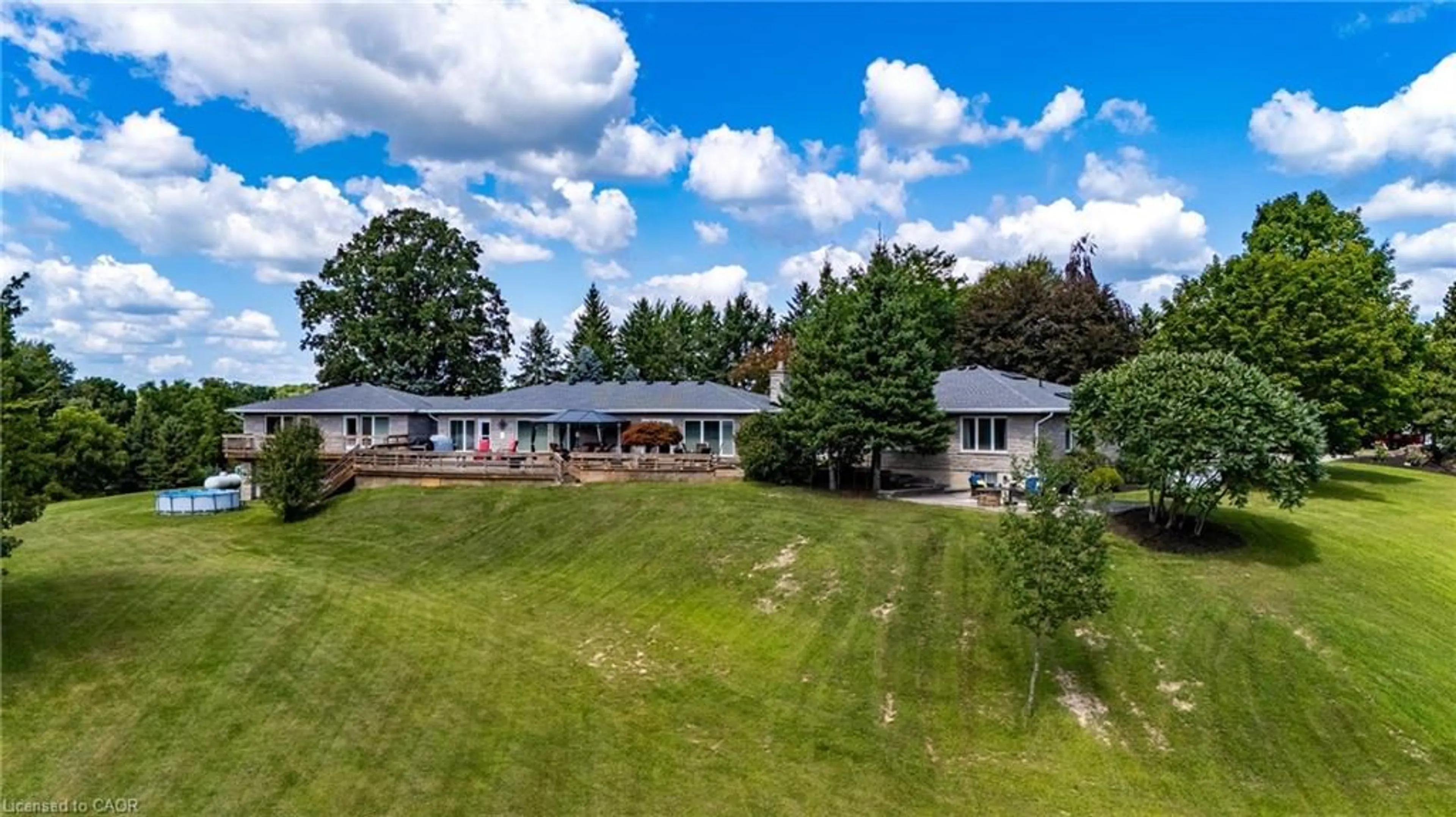 A pic from outside/outdoor area/front of a property/back of a property/a pic from drone, unknown for 1285 Cockshutt Rd, Simcoe Ontario N3Y 4K3