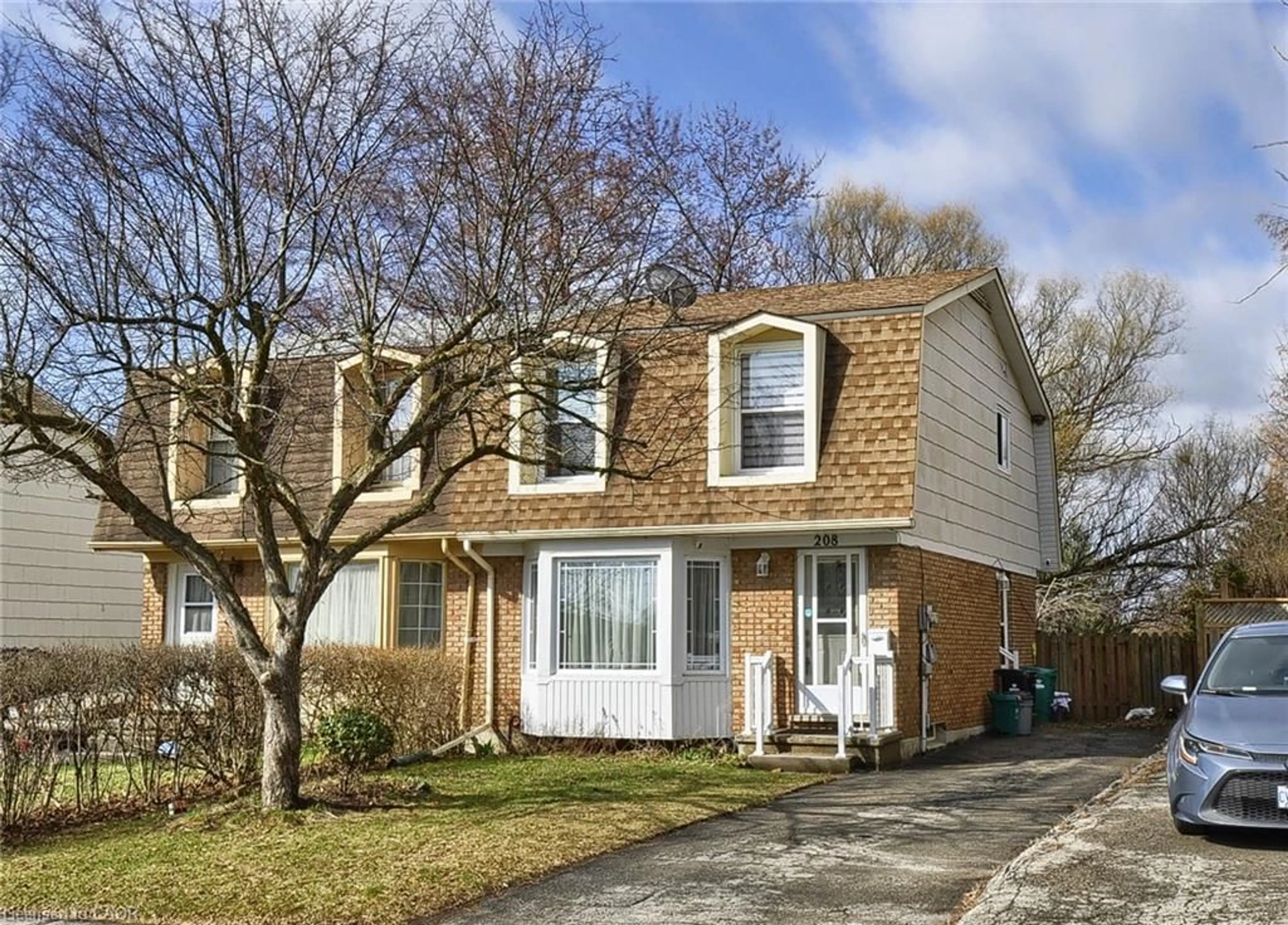 Home with brick exterior material, street for 208 Ferguson Ave, Cambridge Ontario N1R 6G2