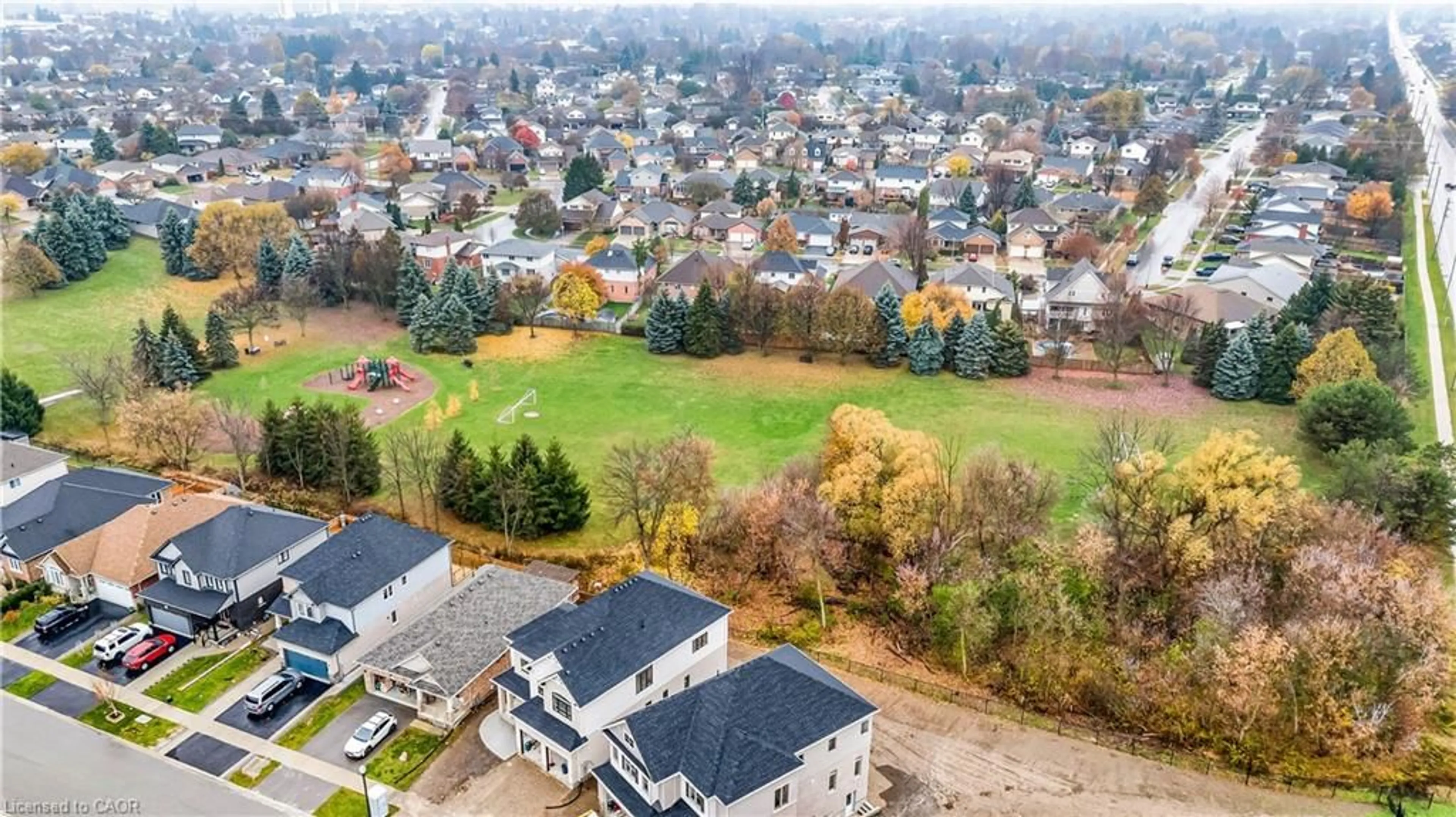 A pic from outside/outdoor area/front of a property/back of a property/a pic from drone, unknown for 1248 Caen Ave, Woodstock Ontario N4T 0G3