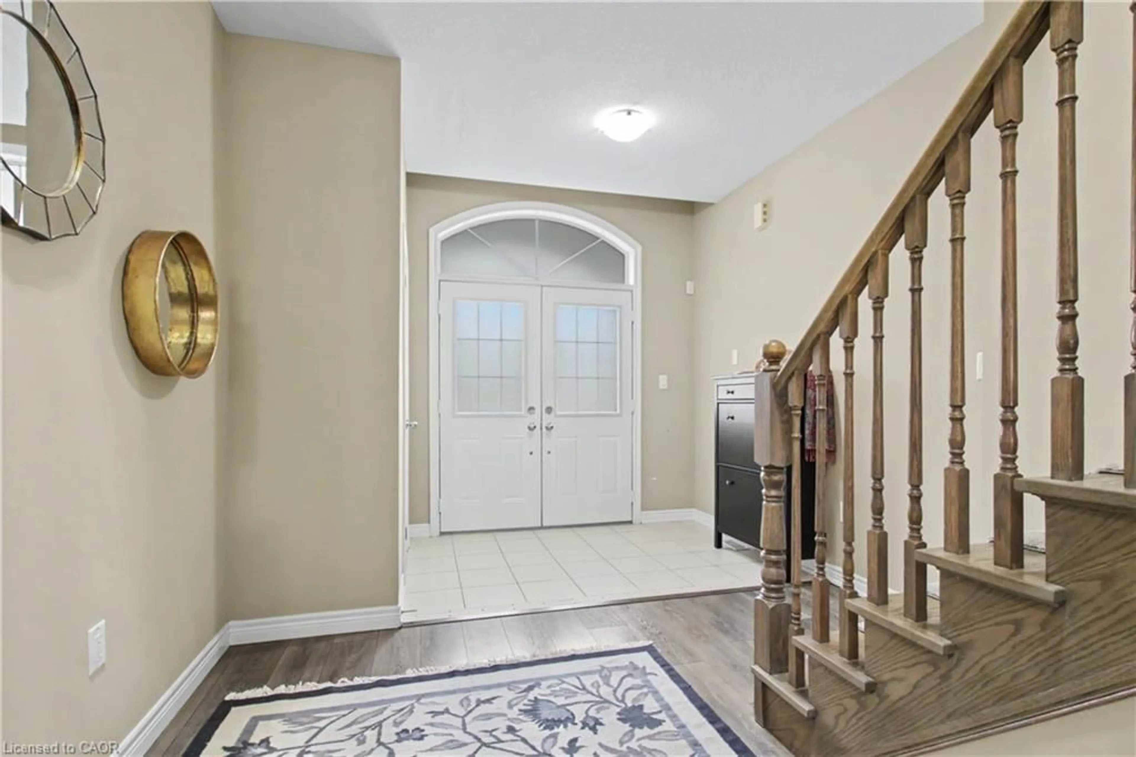 Indoor entryway for 235 Fair St, Ancaster Ontario L9K 0B9