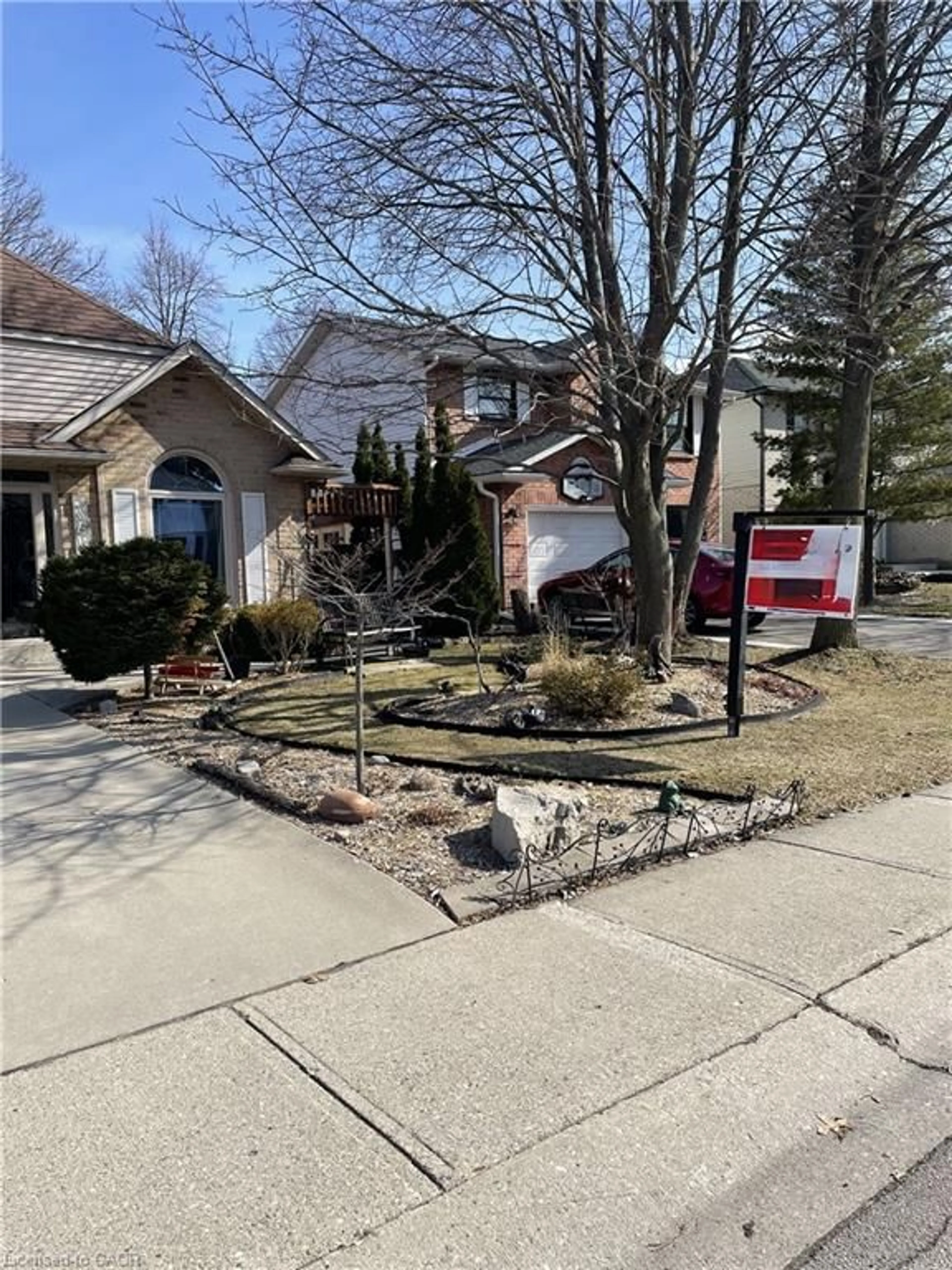 A pic from outside/outdoor area/front of a property/back of a property/a pic from drone, street for 22 Novoco Dr, Hamilton Ontario L9C 7E8