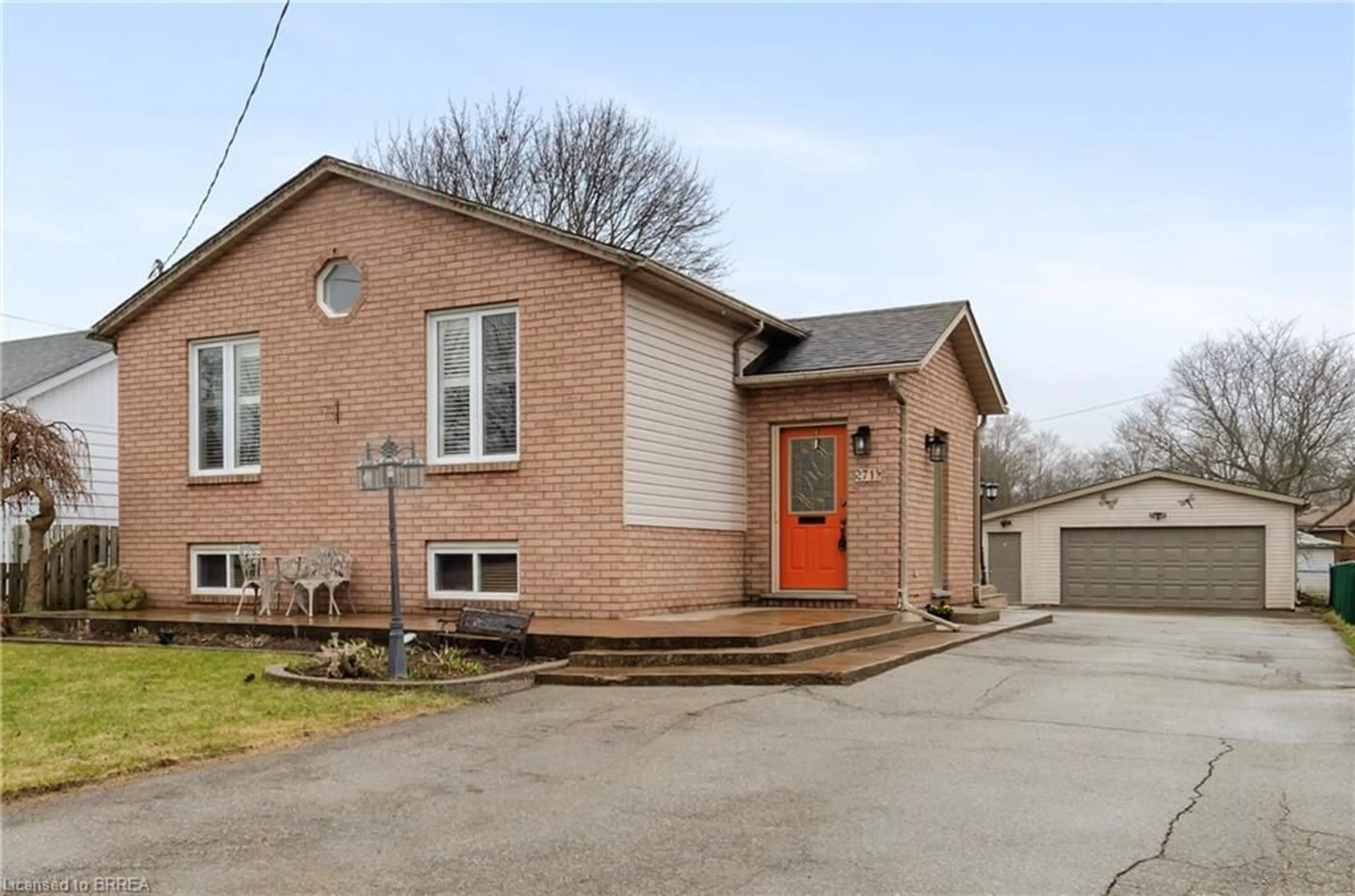 Home with brick exterior material, street for 71 Barnes Ave, Brantford Ontario N3R 4Y9