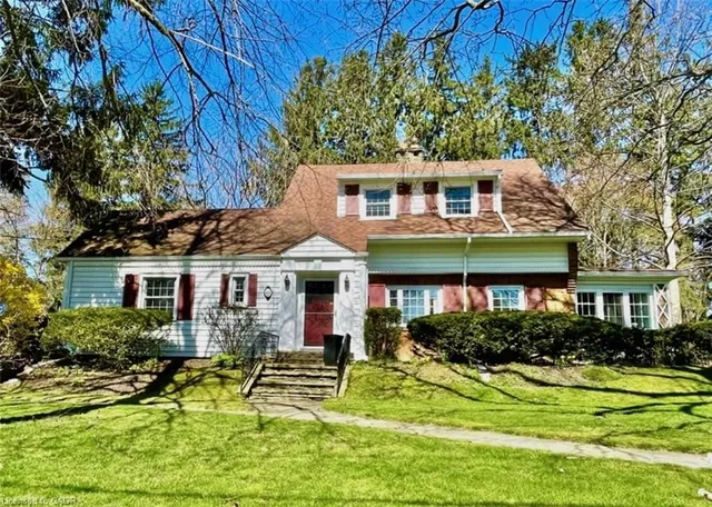 312 Nelson St, Port Dover