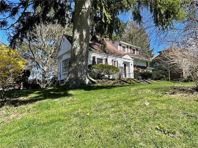 312 Nelson St, Port Dover 2