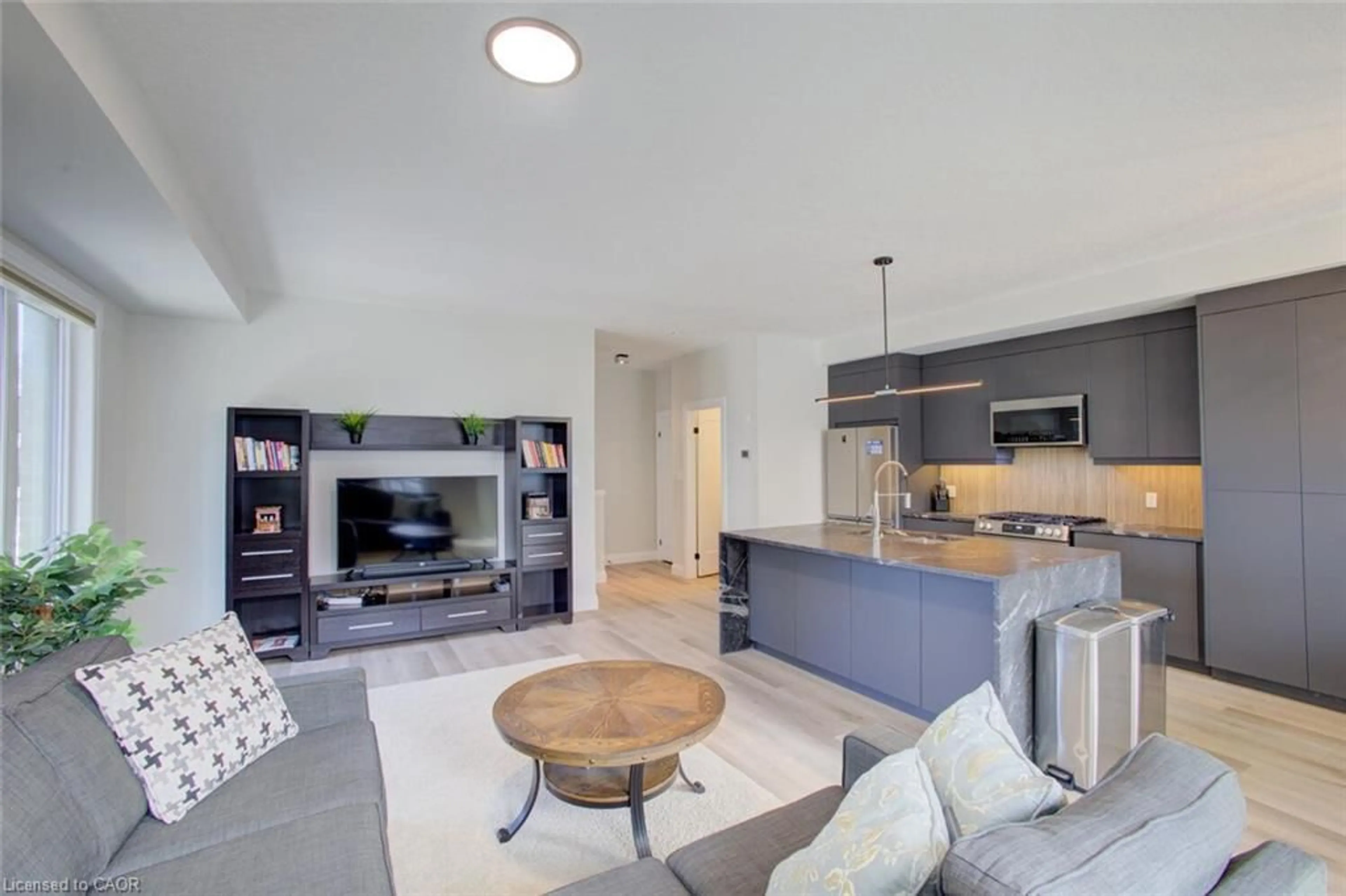 Open concept kitchen, unknown for 143 Elgin St #91, Cambridge Ontario N1R 0E1