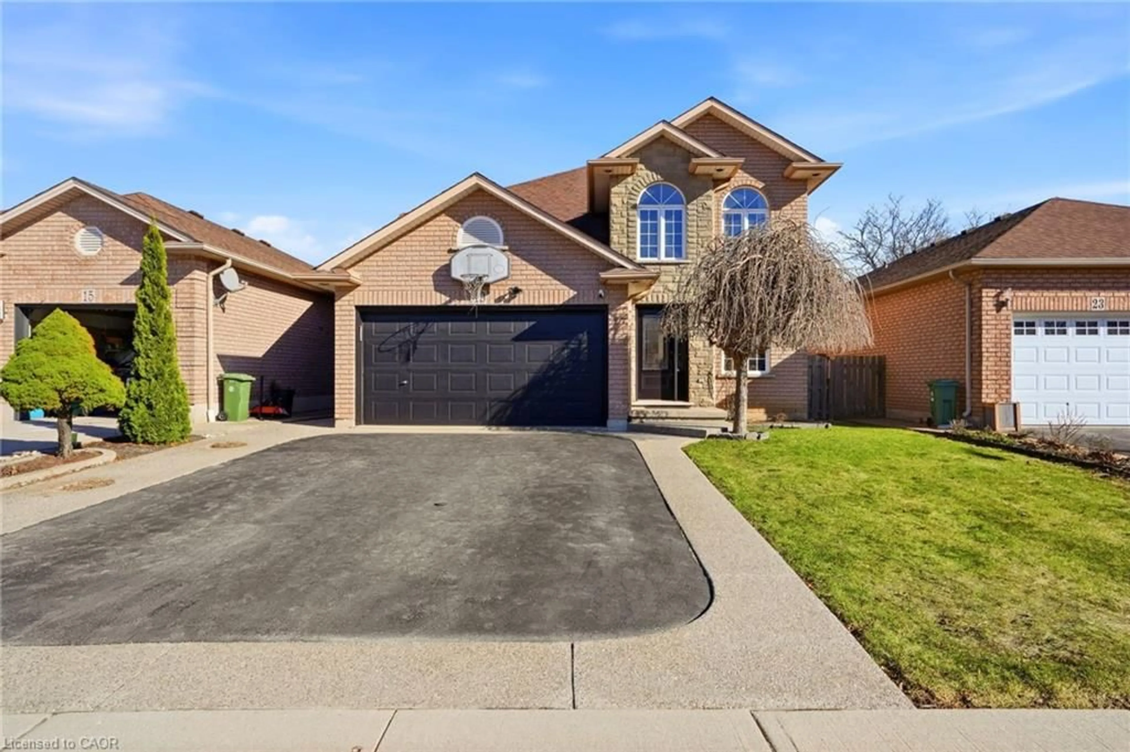 Home with brick exterior material, street for 19 Konstantine Crt, Hamilton Ontario L9B 2T3