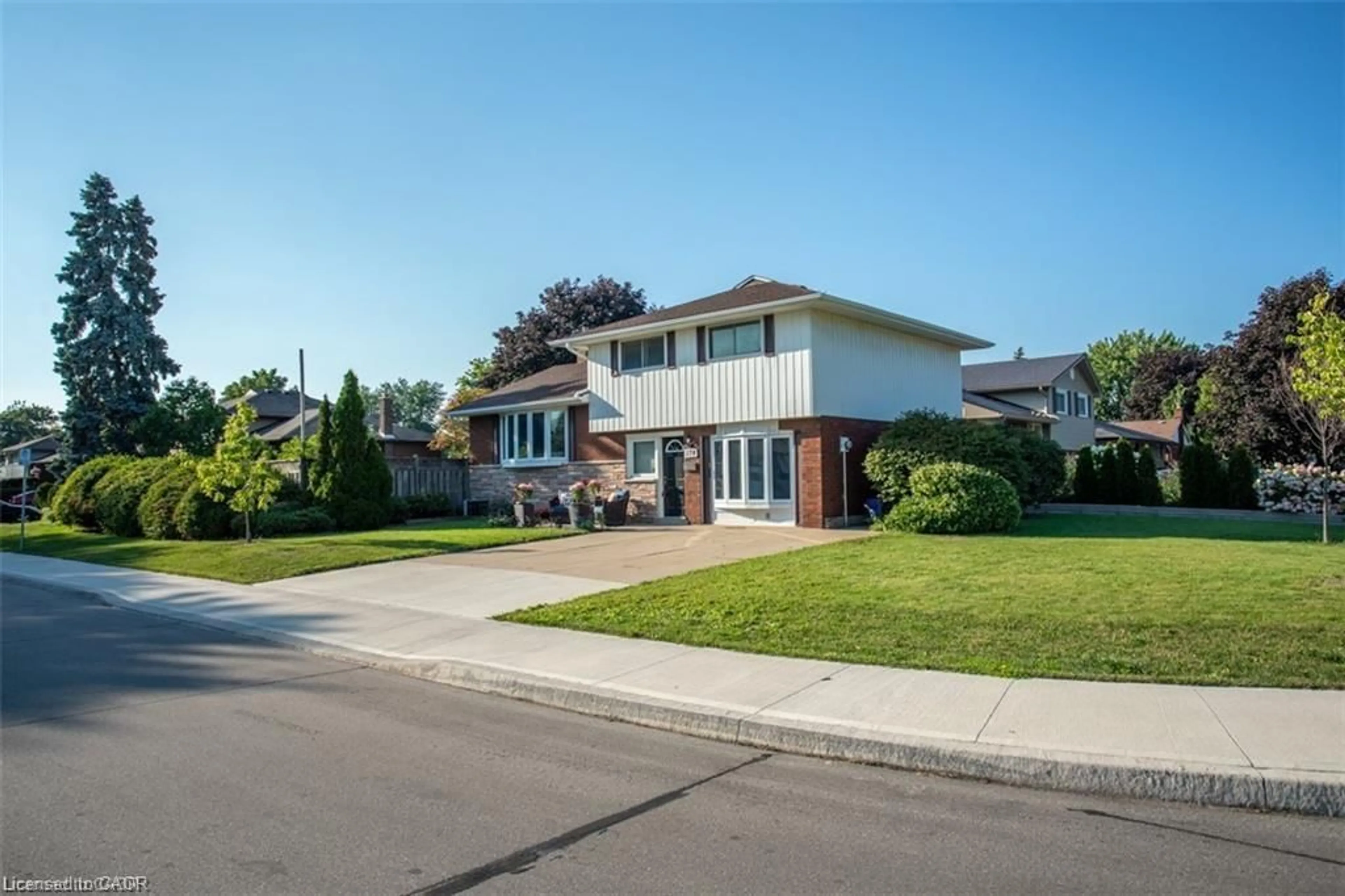 Home with brick exterior material, street for 178 Delmar Dr, Hamilton Ontario L9C 1J9