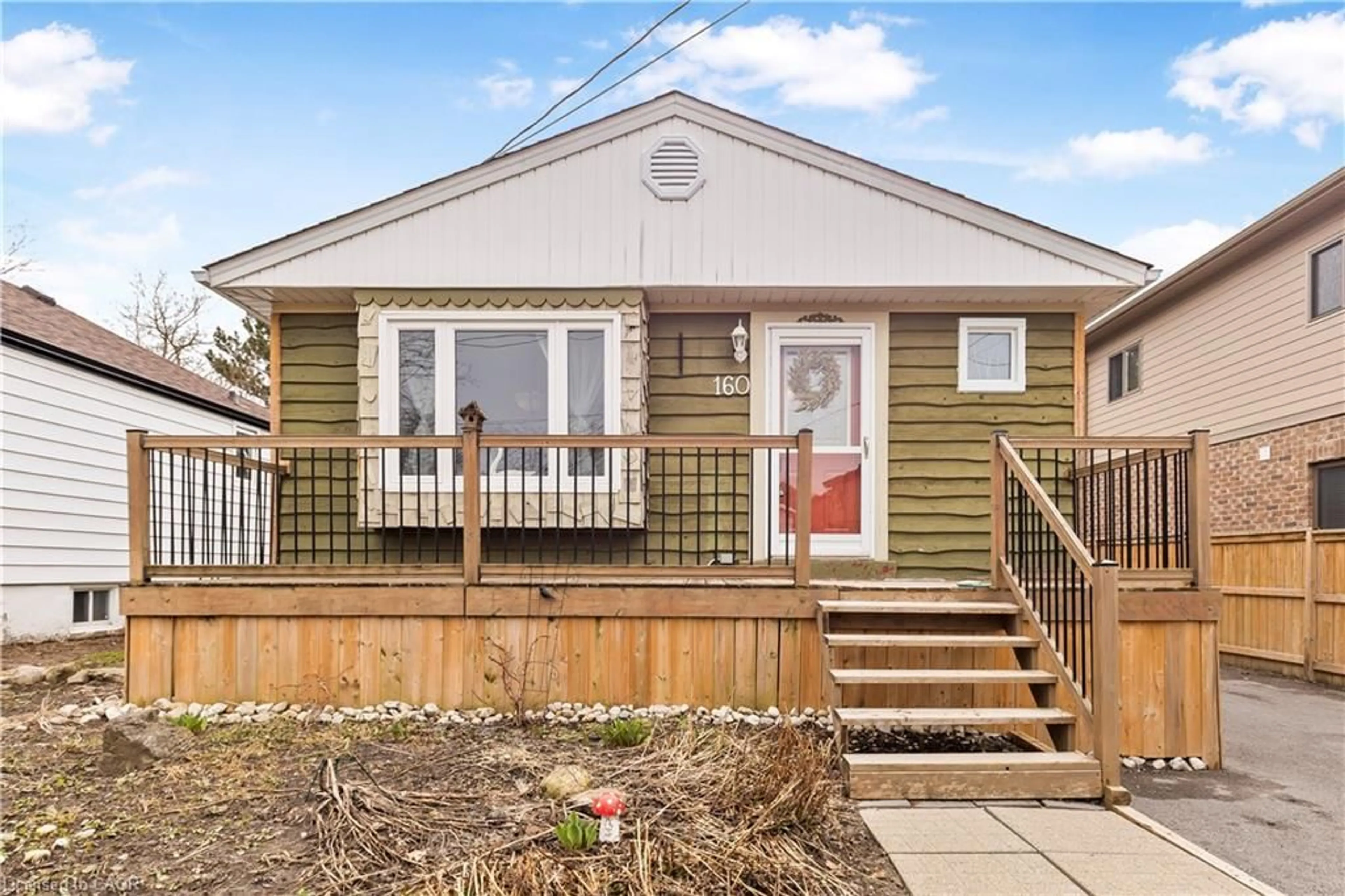 Home with vinyl exterior material, street for 160 Graham St, Fergus Ontario N1M 1B8