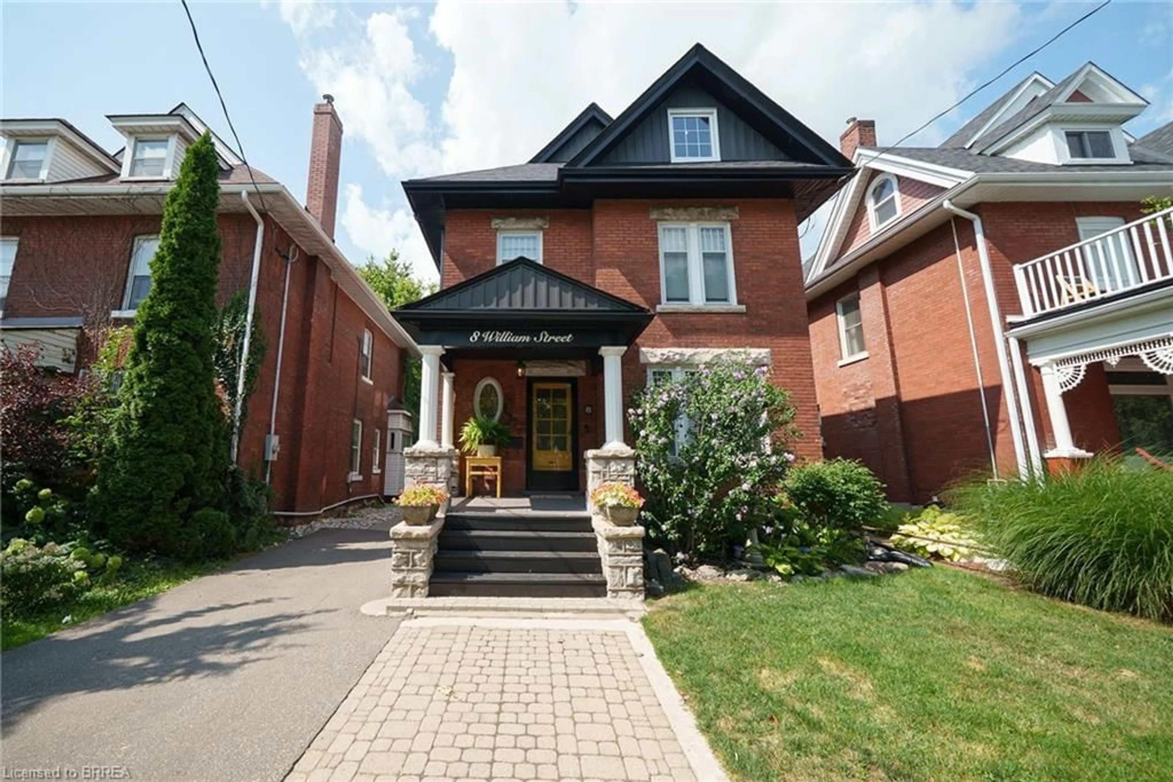 Home with brick exterior material, street for 8 William St, Brantford Ontario N3T 3K1