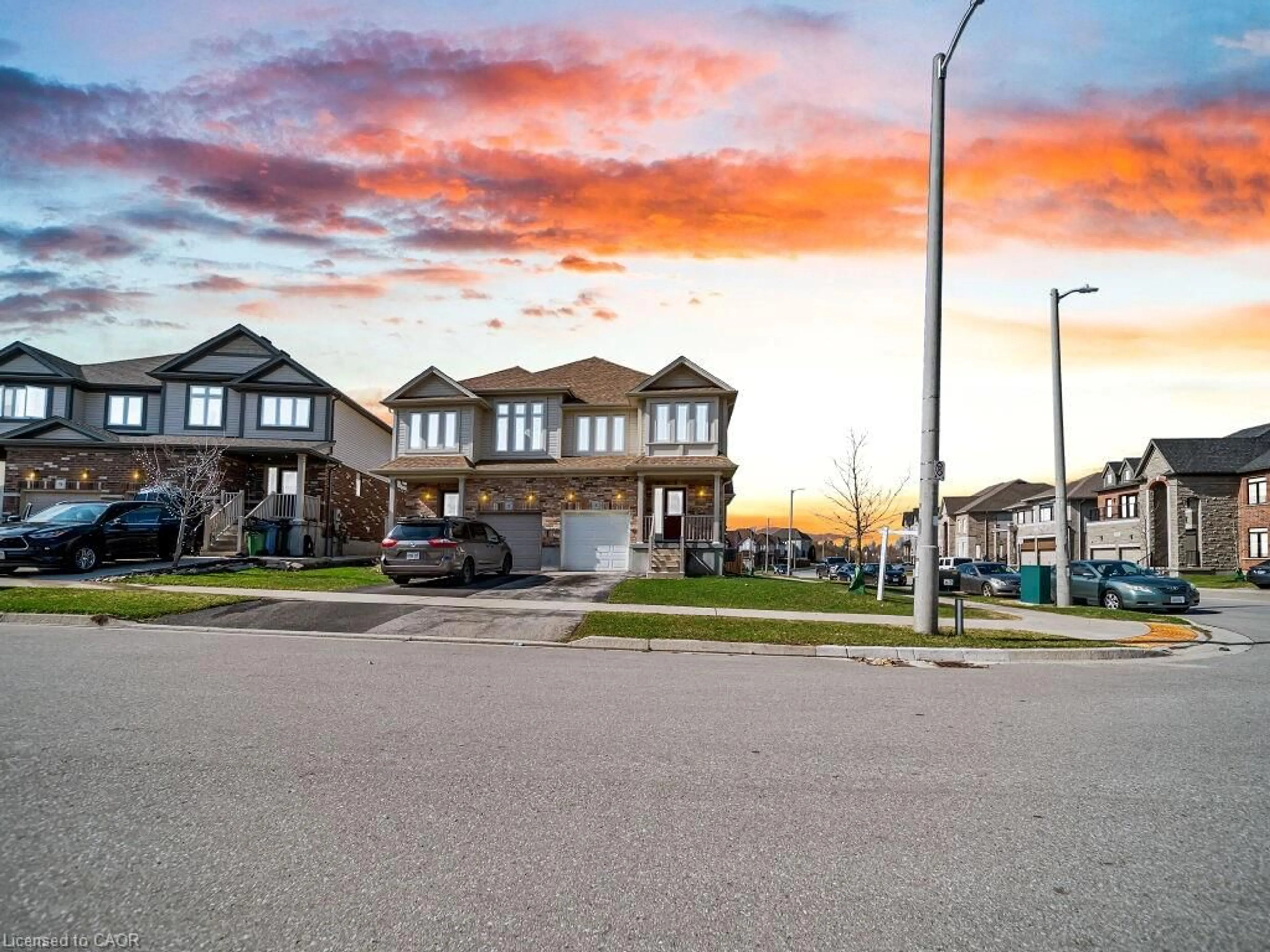 A pic from outside/outdoor area/front of a property/back of a property/a pic from drone, street for 3 Mccann St, Guelph Ontario N1G 0A8