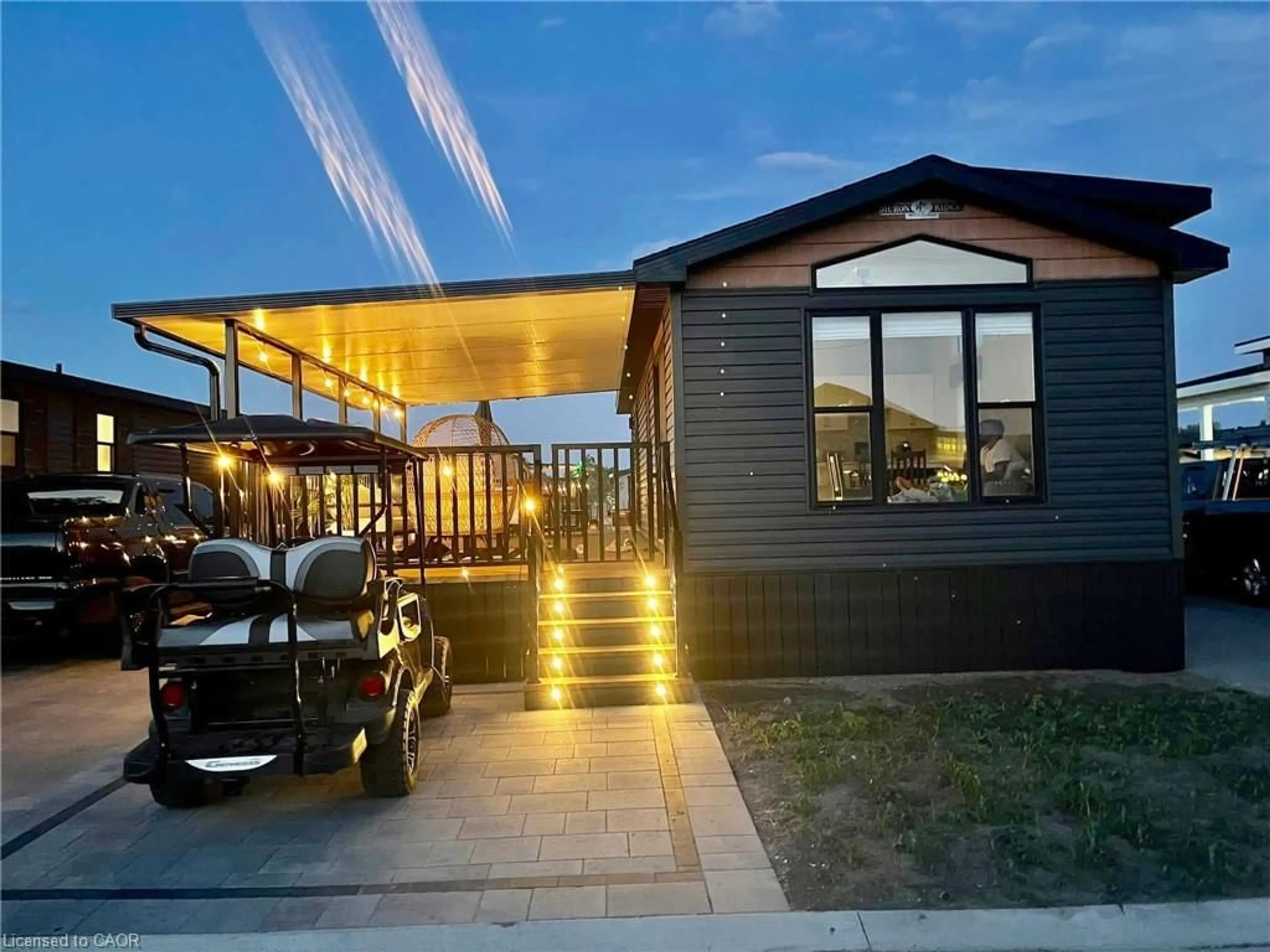 Home with vinyl exterior material, street for 490 Empire Rd, Port Colborne Ontario L0S 1R0