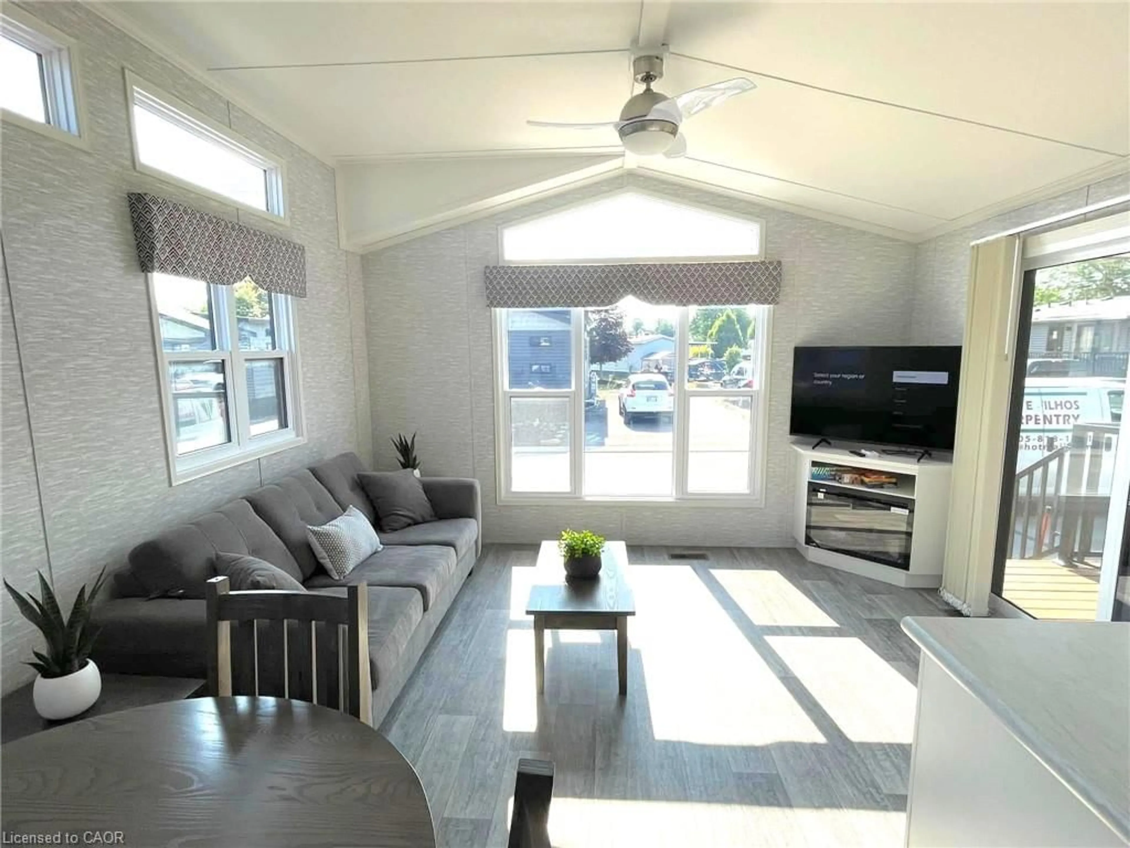 Living room with furniture, unknown for 490 Empire Rd, Port Colborne Ontario L0S 1R0