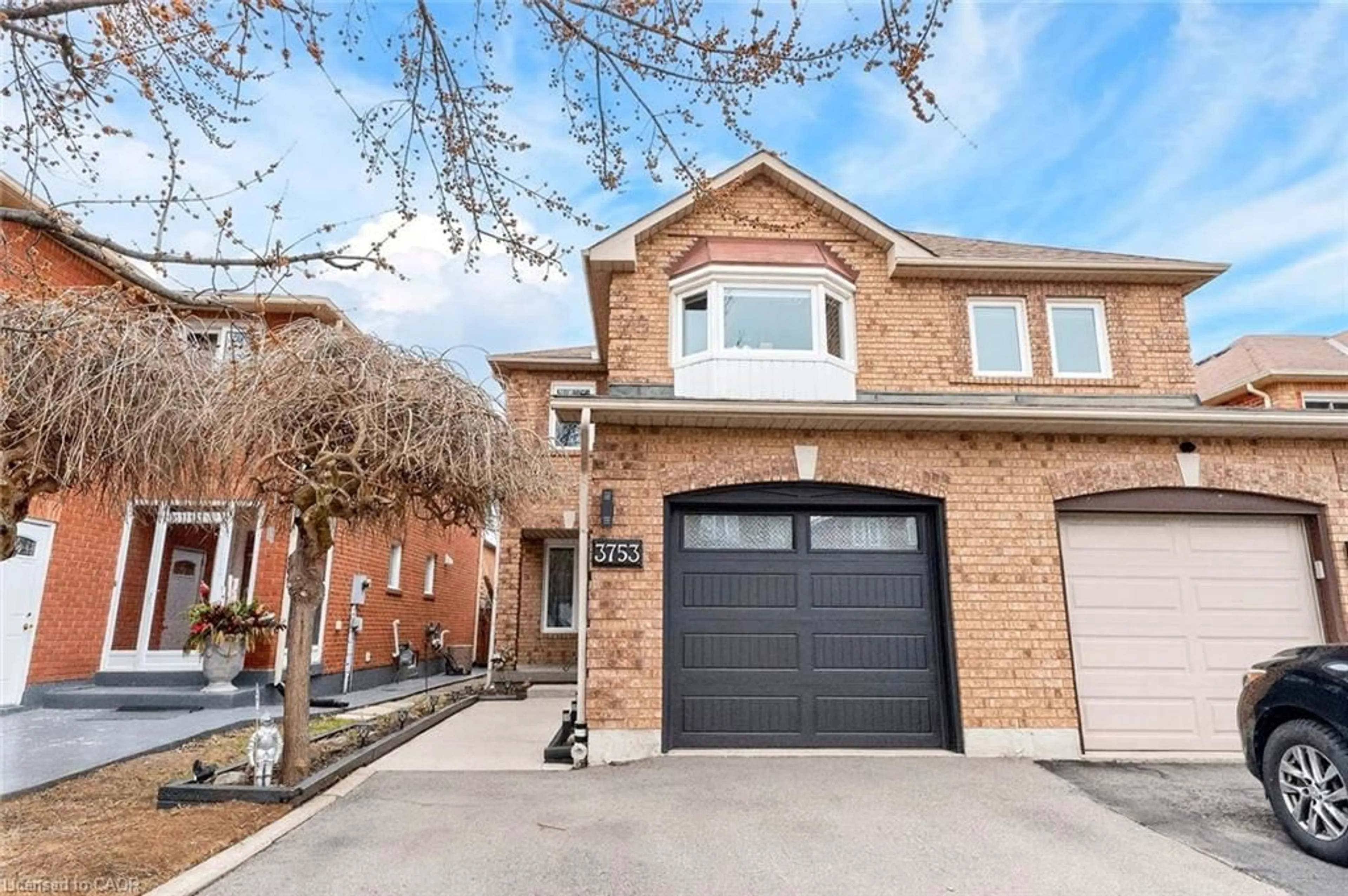 Home with brick exterior material, street for 3753 Densbury Dr, Mississauga Ontario L5N 6Z2
