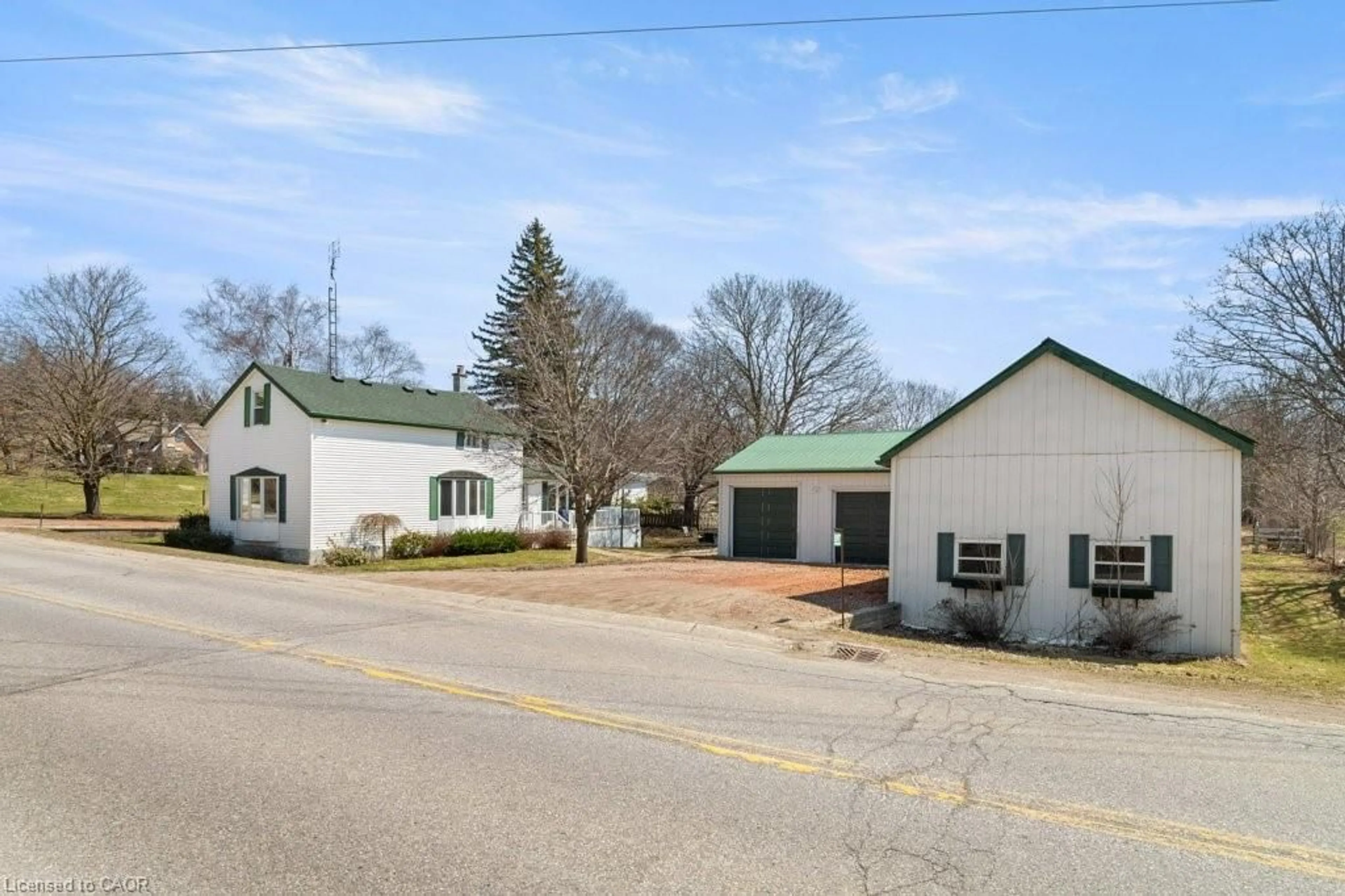 A pic from outside/outdoor area/front of a property/back of a property/a pic from drone, unknown for 8397 Wellington Road 22, Rockwood Ontario N0B 2K0