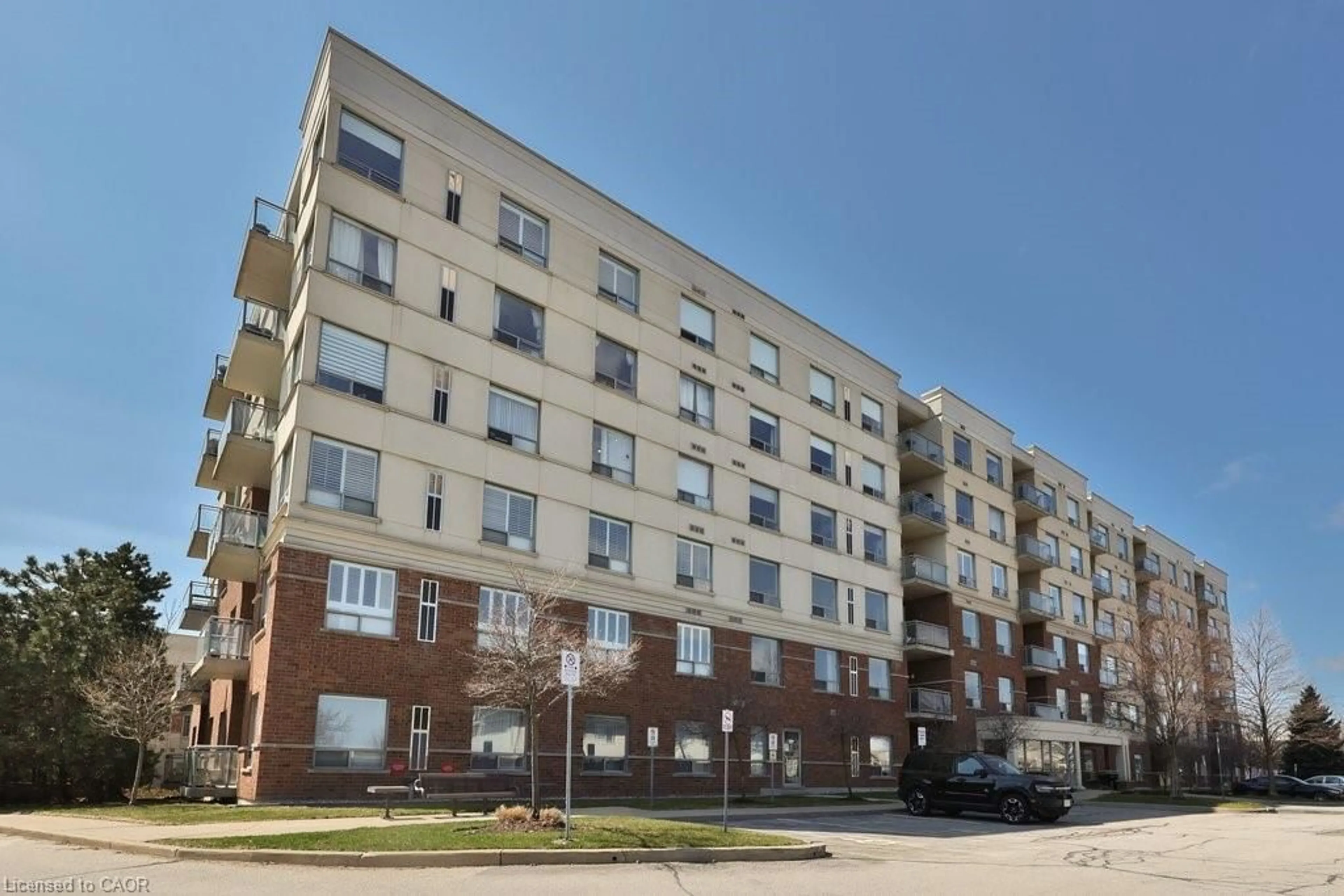 Unknown for 5070 Fairview St #102, Burlington Ontario L7L 0B8
