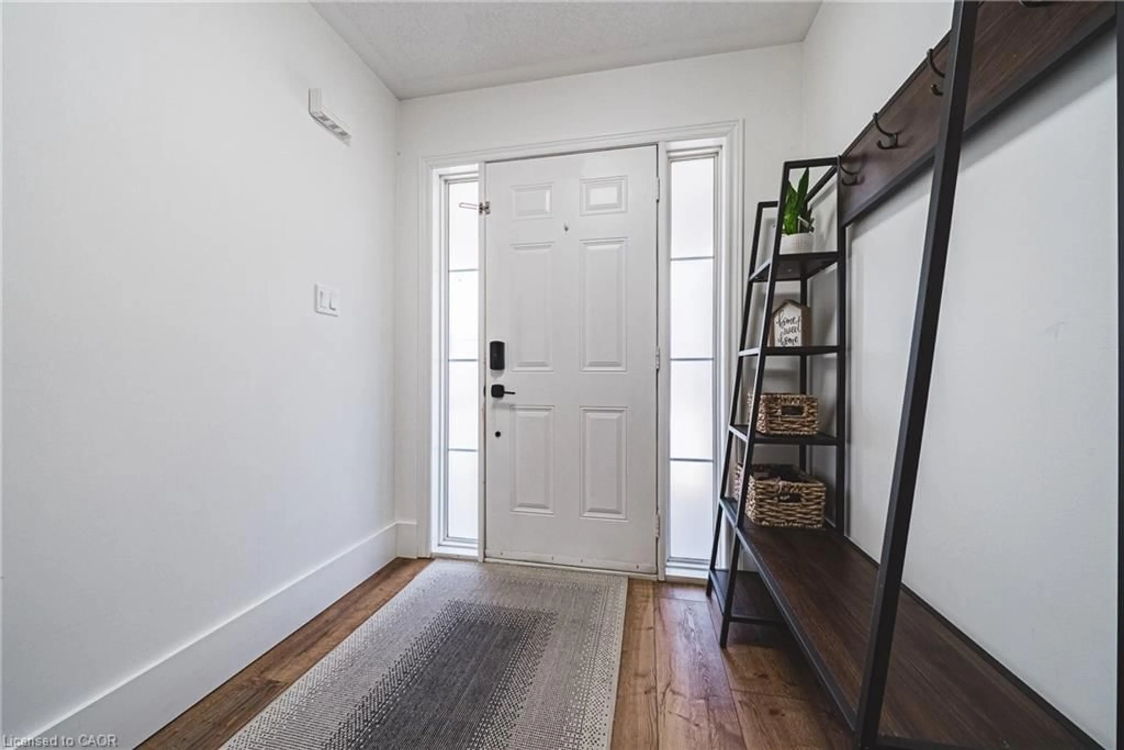 Indoor entryway for 20 Mcconkey Cres #41, Brantford Ontario N3S 0B8