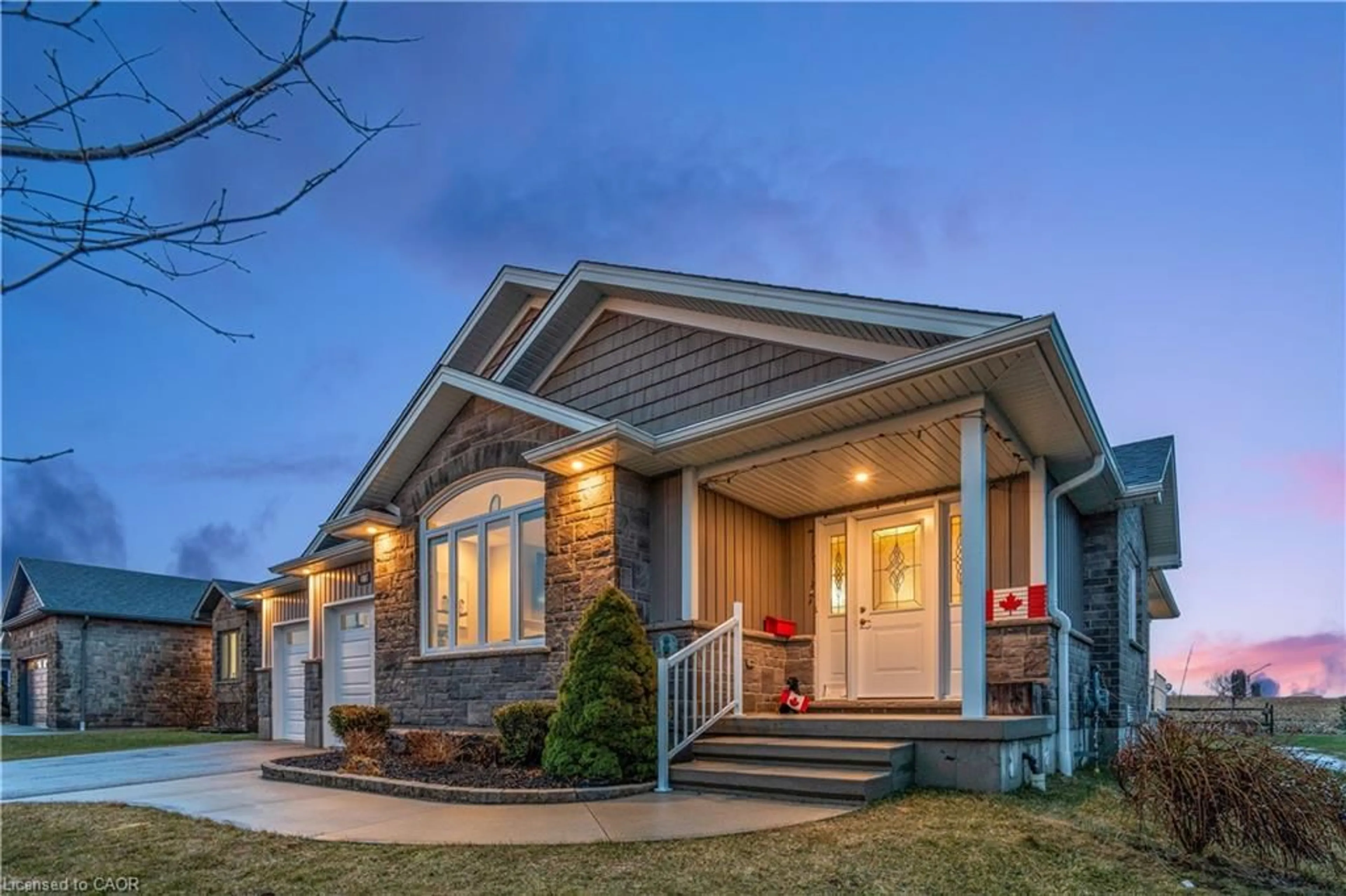 Home with vinyl exterior material, street for 480 Grand Trunk St, Palmerston Ontario N0G 2P0