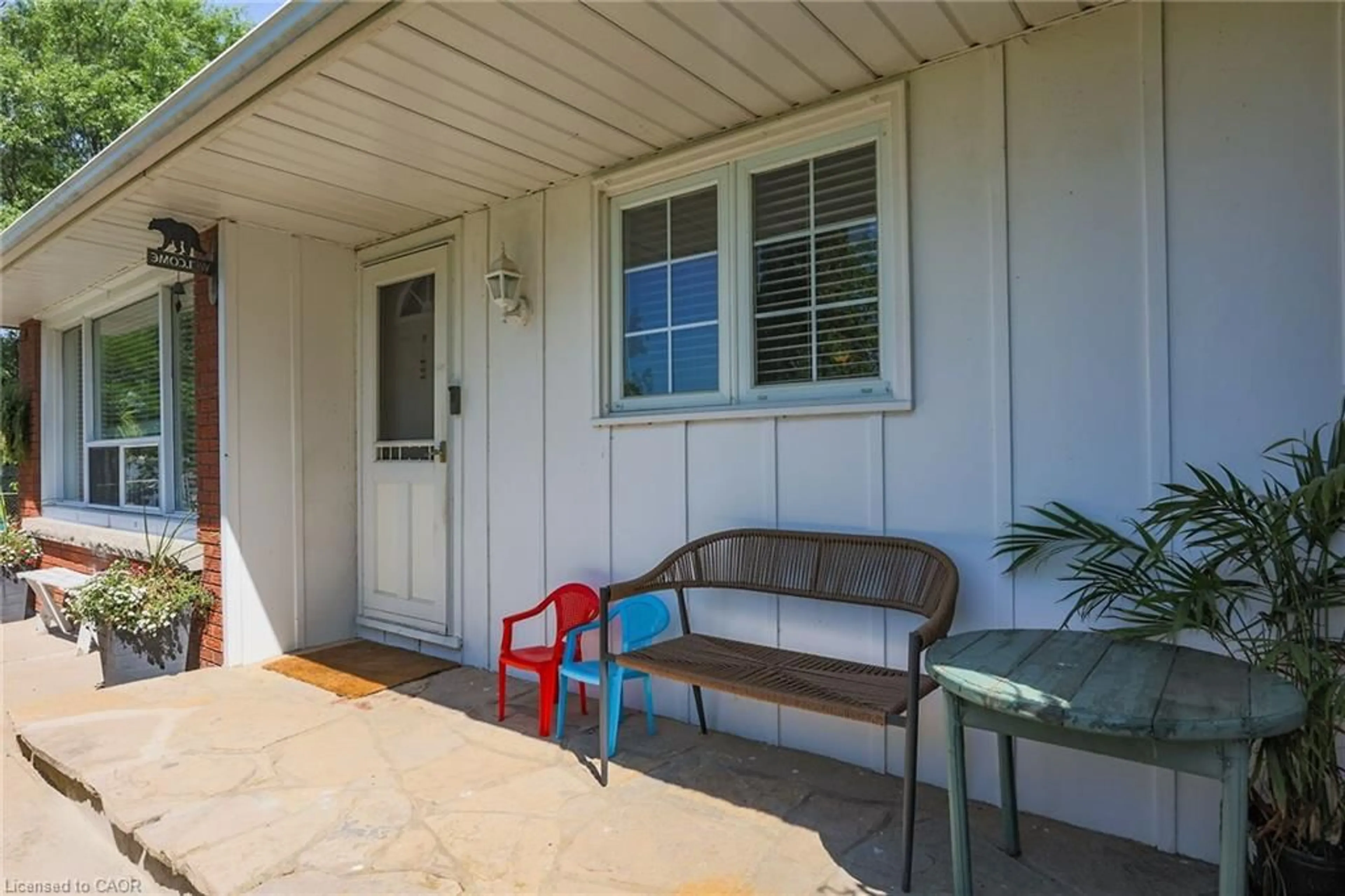 Patio, street for 73222 #27 Regional Rd, Wellandport Ontario L0R 2J0