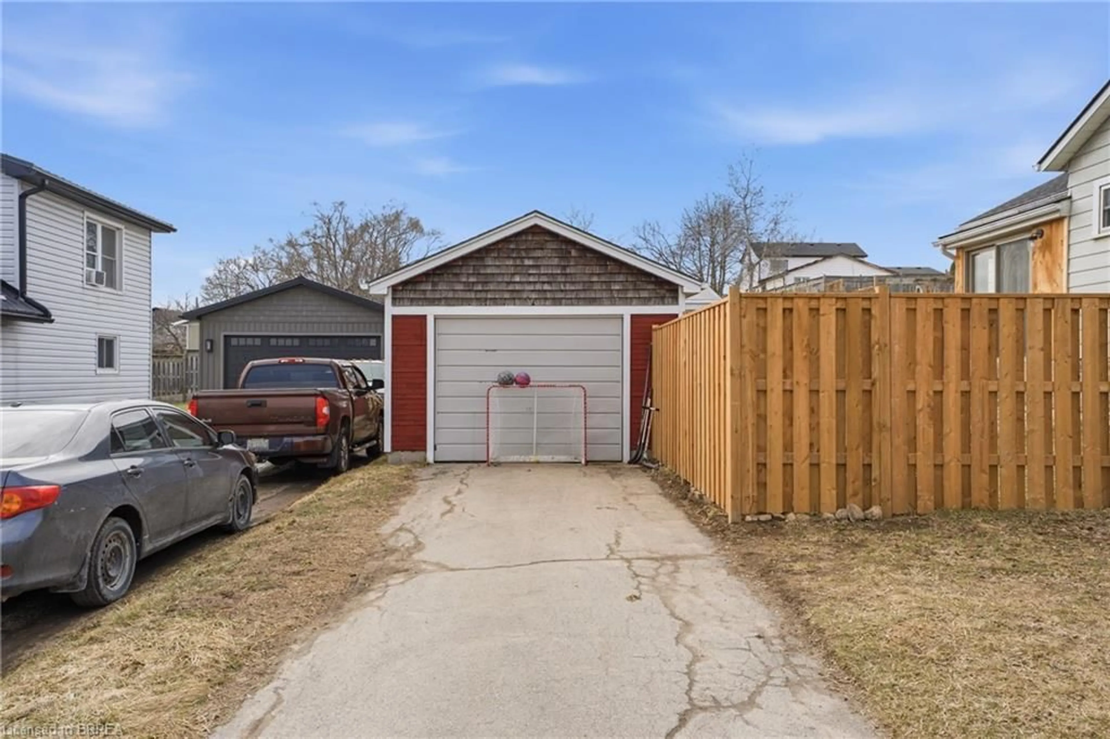 Shed for 26 Franklin St, Paris Ontario N3L 3B7
